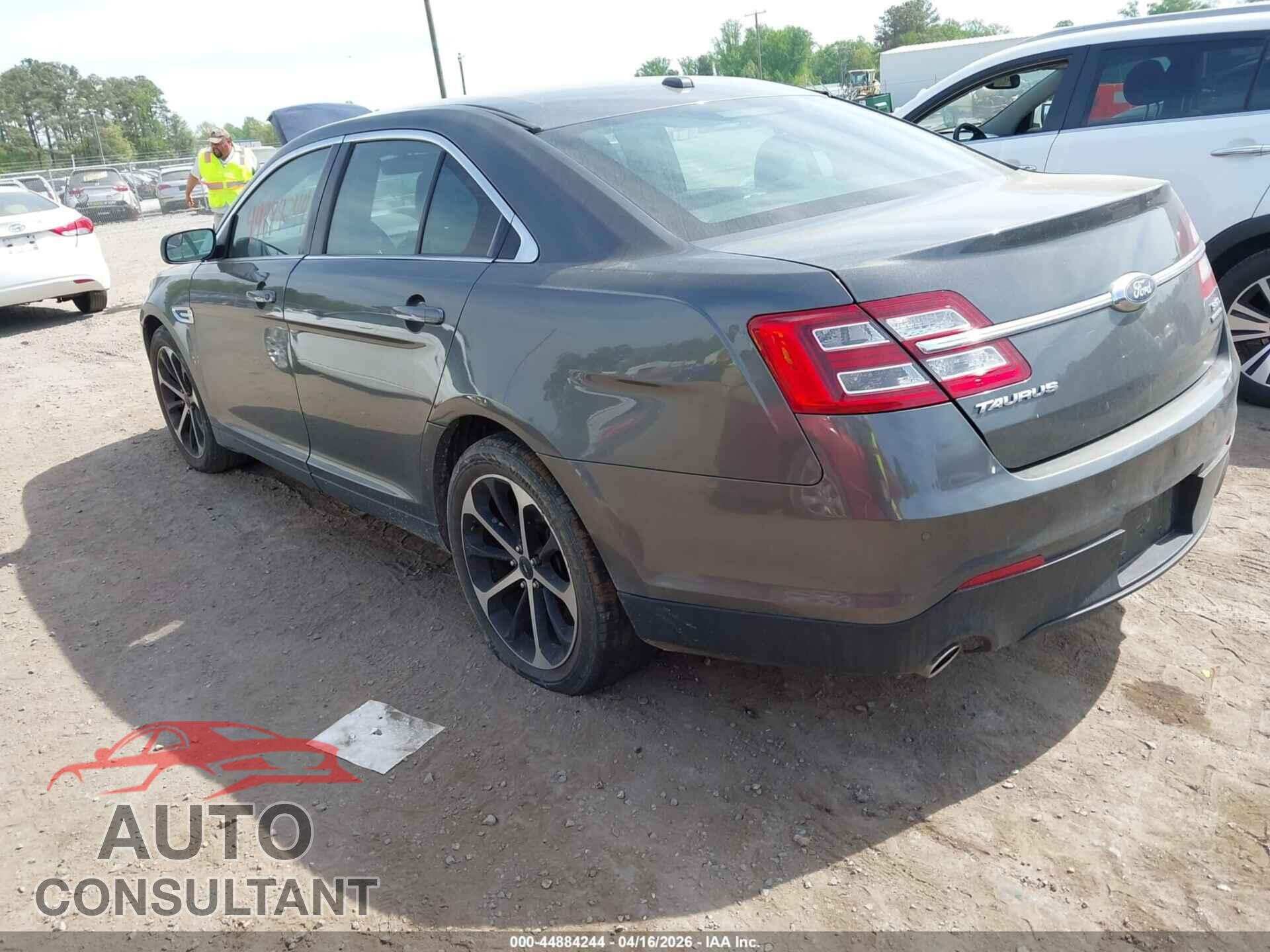 FORD TAURUS 2016 - 1FAHP2E82GG127770
