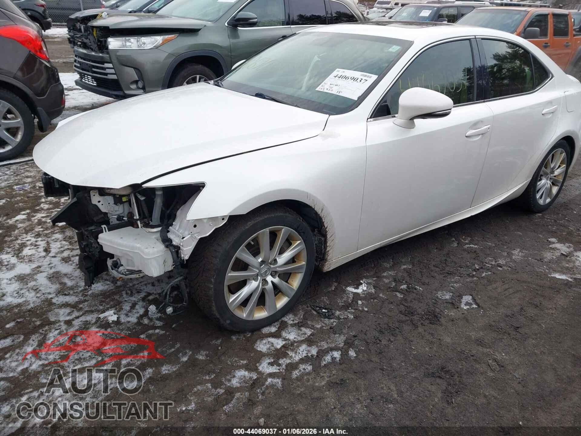 LEXUS IS 300 2016 - JTHCM1D27G5010670