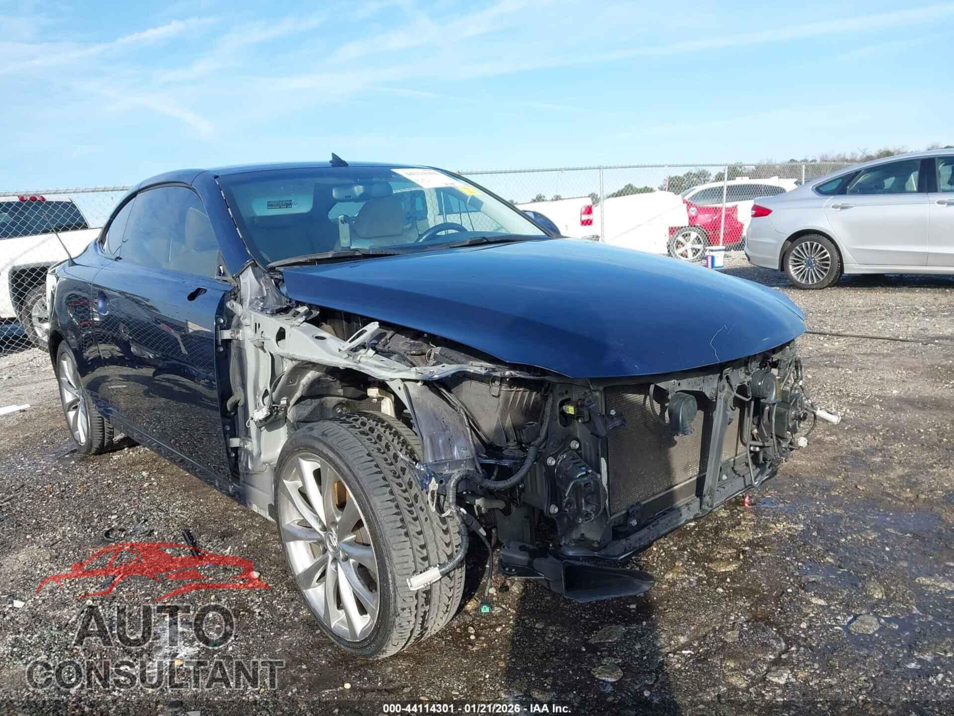 LEXUS IS 250C 2013 - JTHFF2C25D2528546