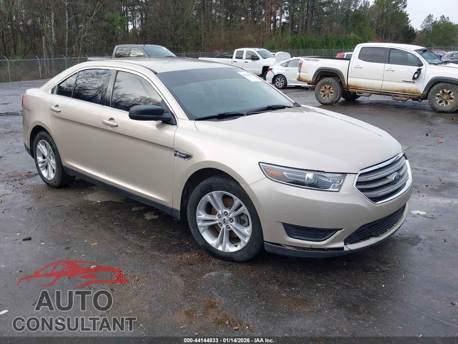 FORD TAURUS 2018 - 1FAHP2D87JG138482