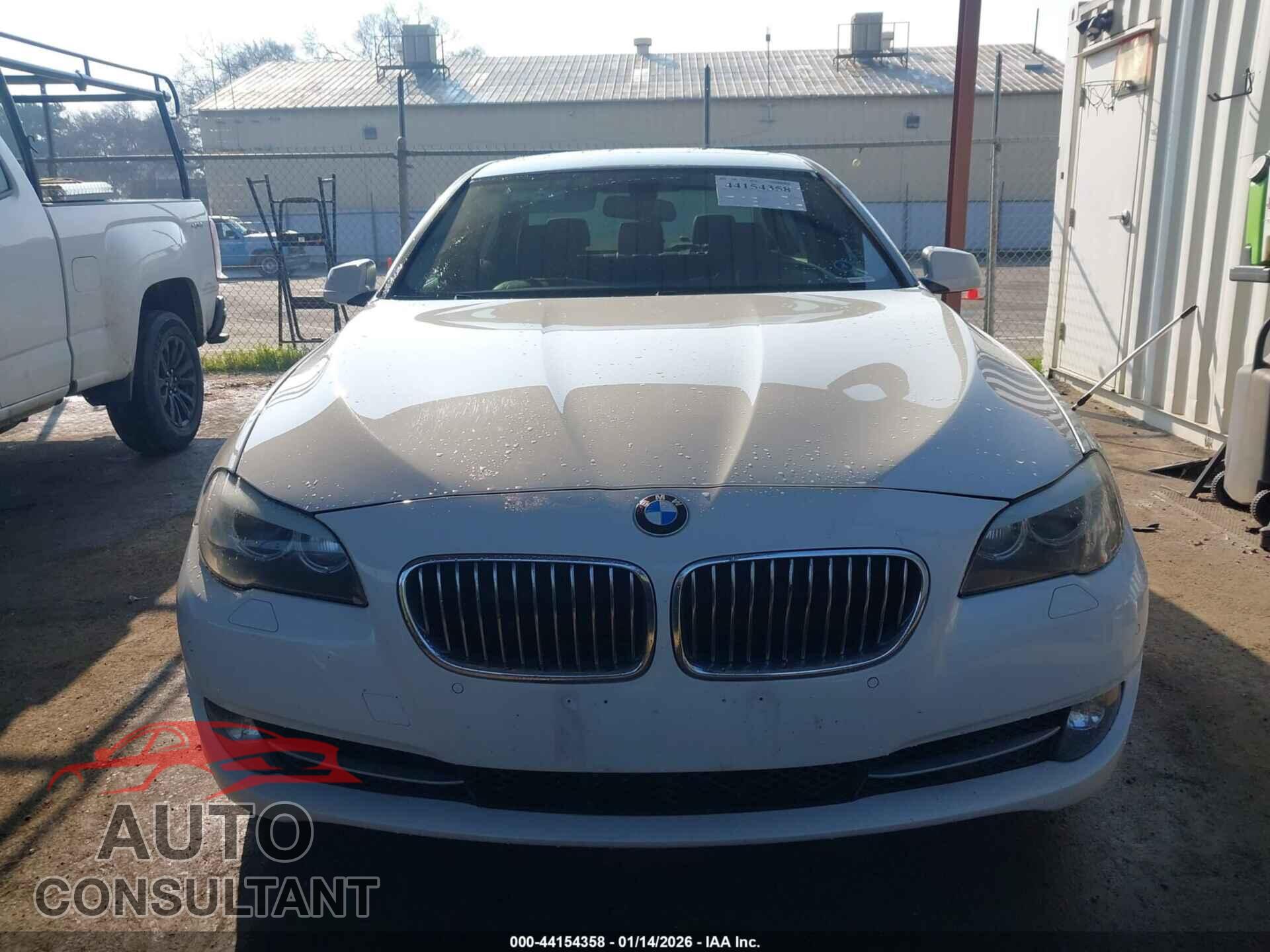 BMW 528I 2013 - WBAXG5C52DD230181