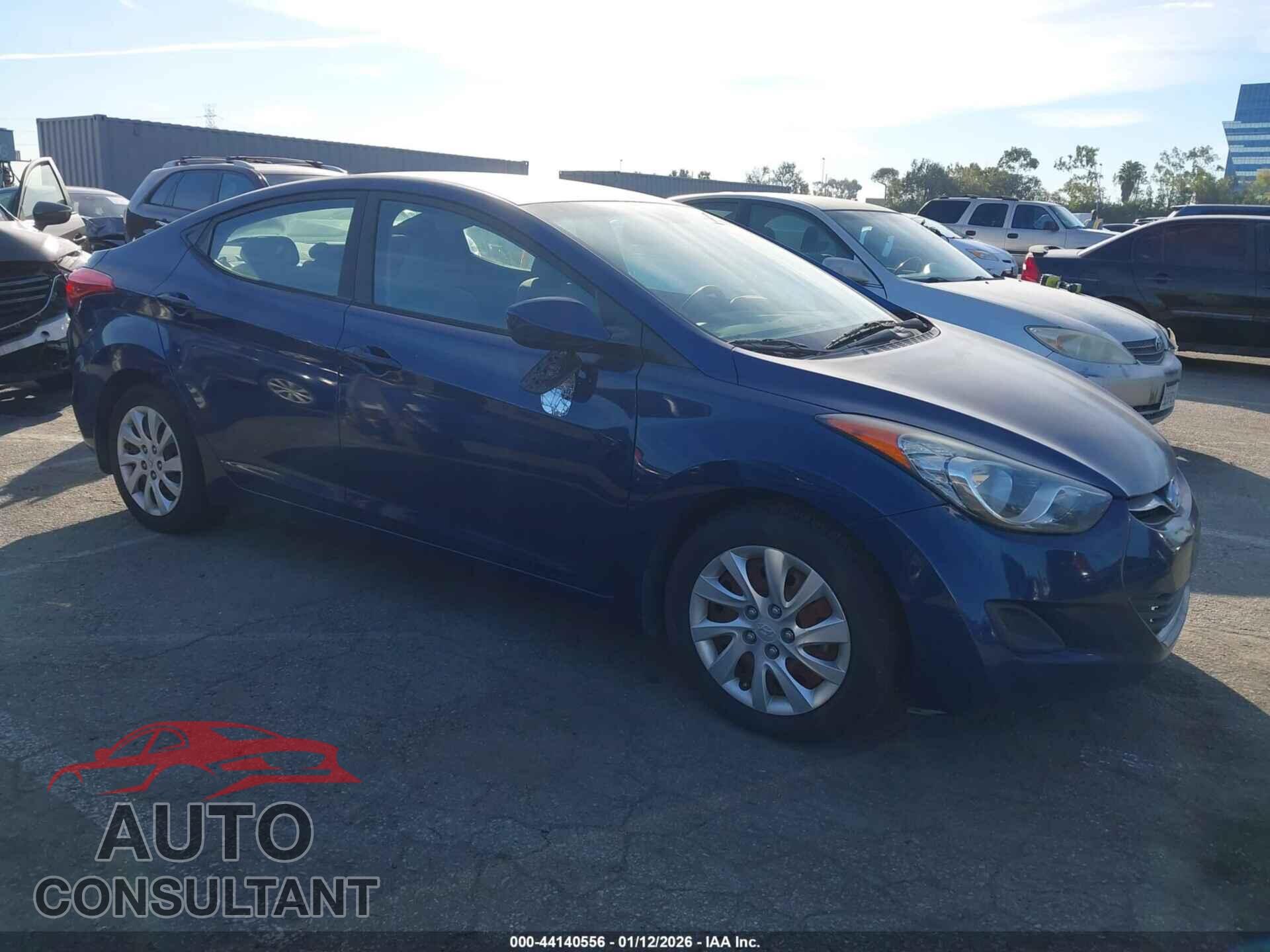 HYUNDAI ELANTRA 2013 - KMHDH4AE6DU529071