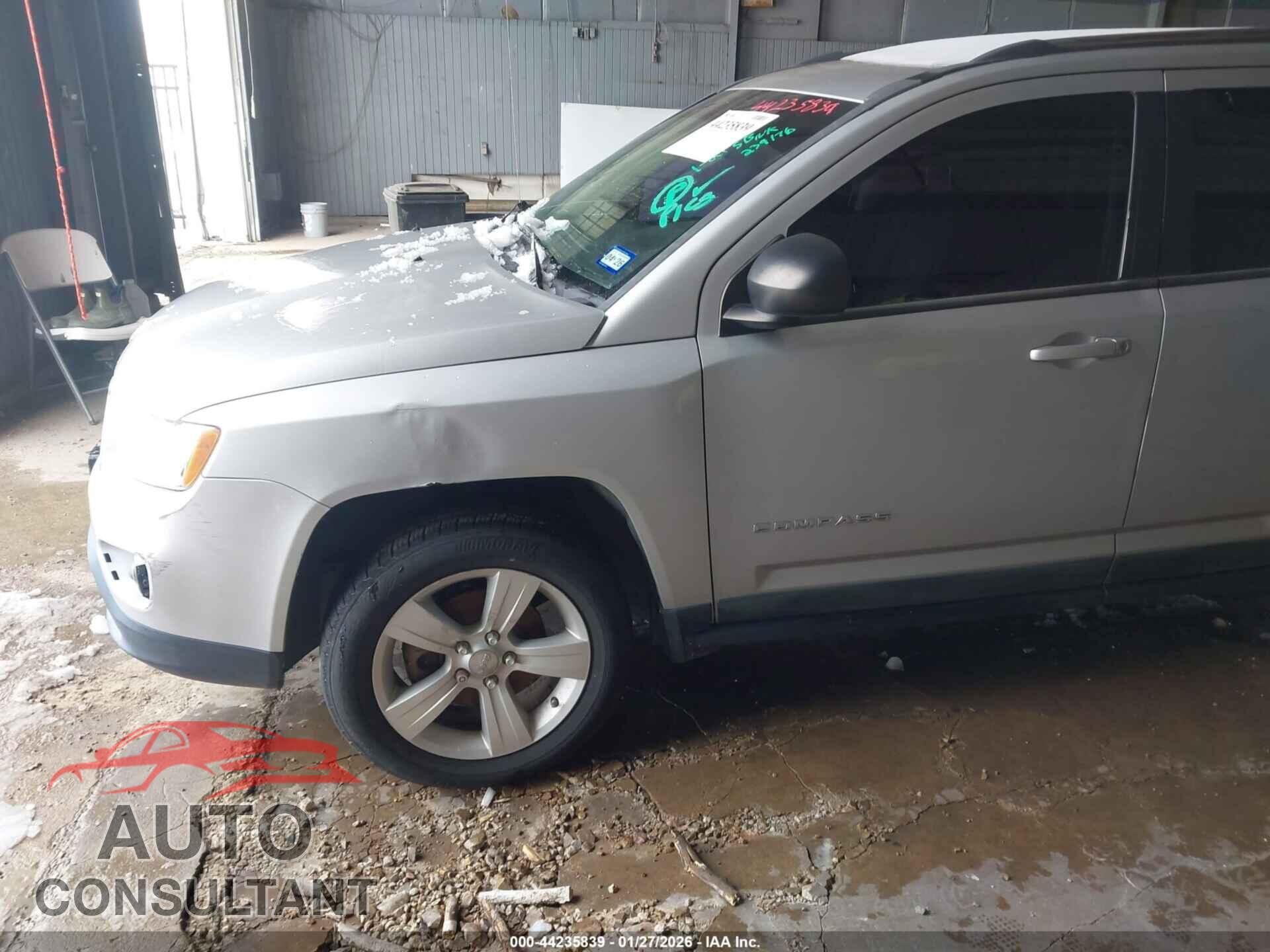 JEEP COMPASS 2011 - 1J4NF1FB1BD239176