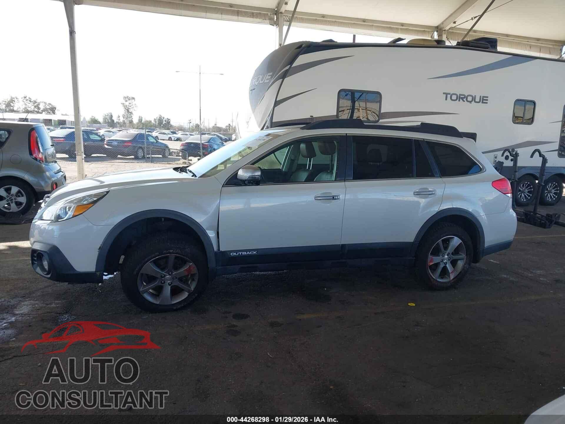 SUBARU OUTBACK 2014 - 4S4BRBPC3E3255835