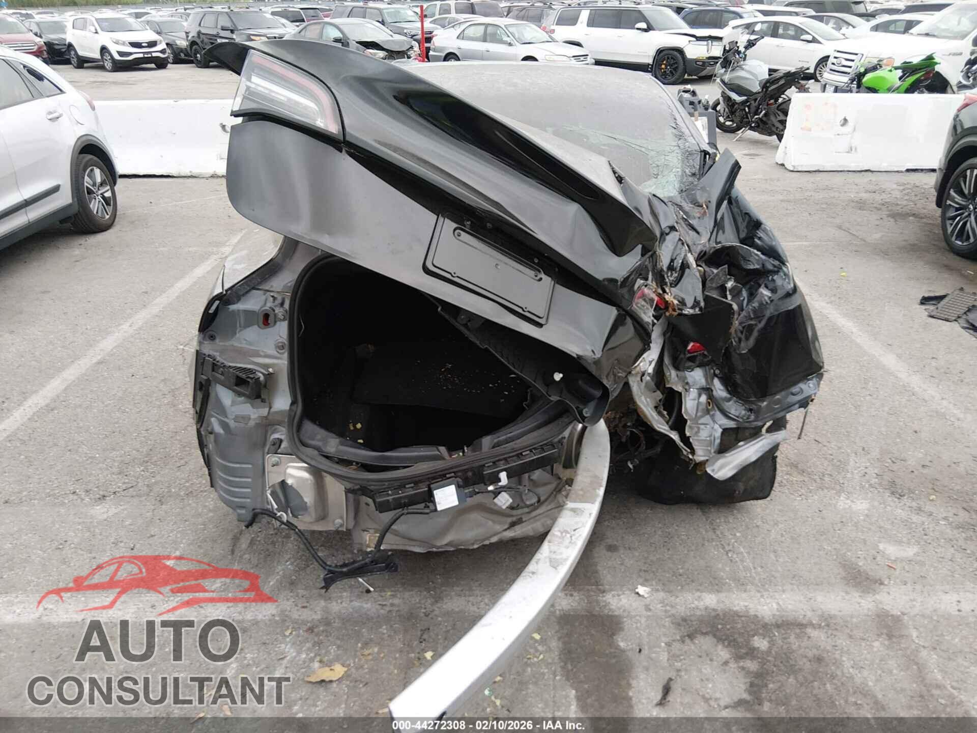 TESLA MODEL 3 2020 - 5YJ3E1EA0LF705229