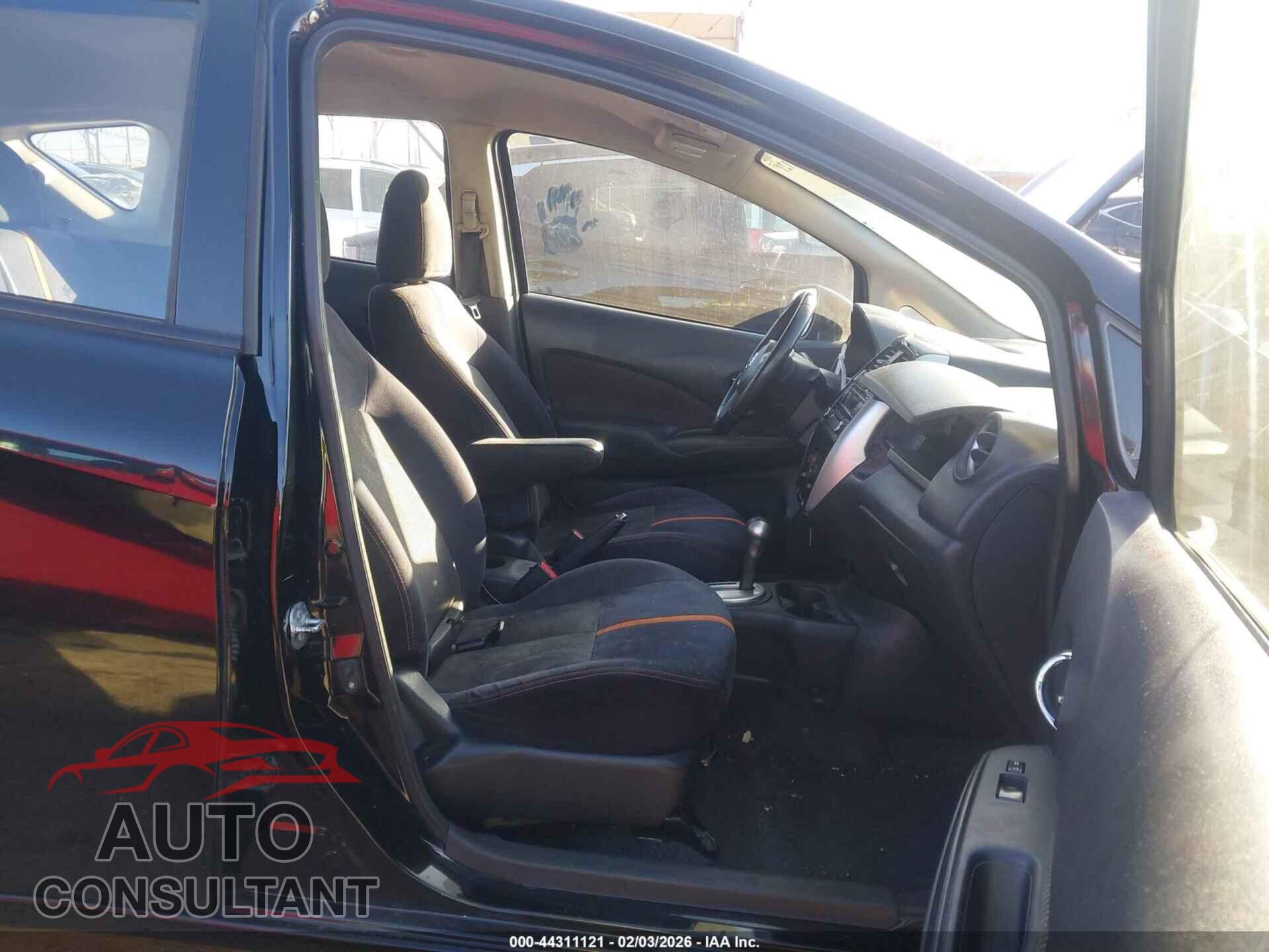 NISSAN VERSA NOTE 2015 - 3N1CE2CP2FL368116