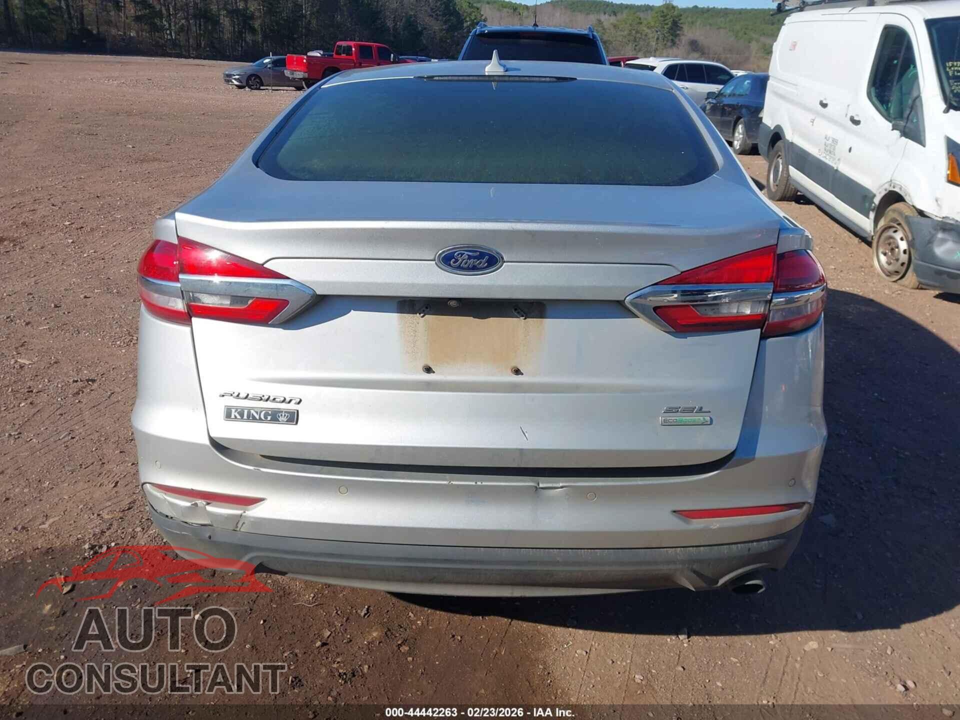 FORD FUSION 2019 - 3FA6P0CD1KR264678