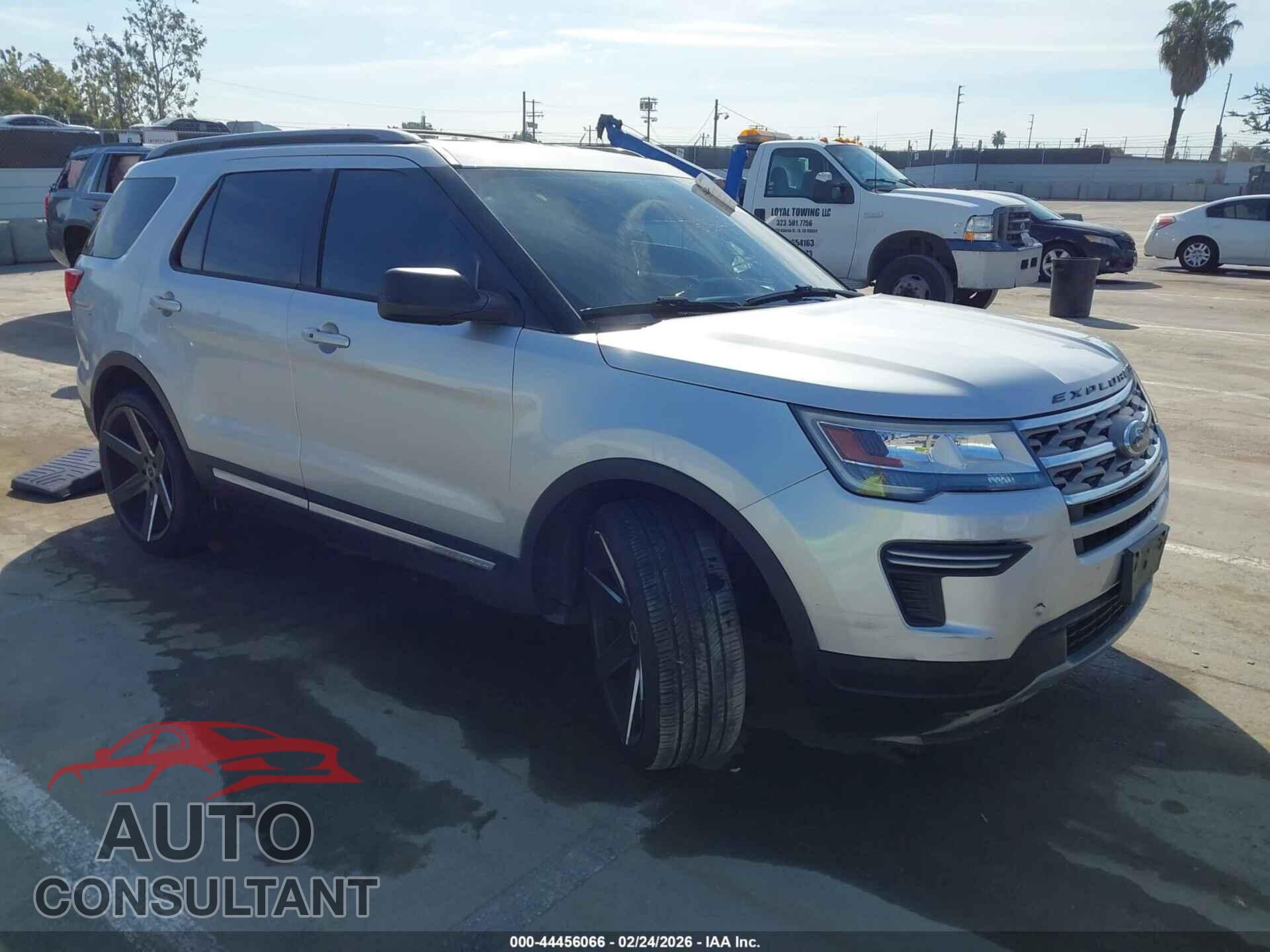 FORD EXPLORER 2018 - 1FM5K7D88JGC00377