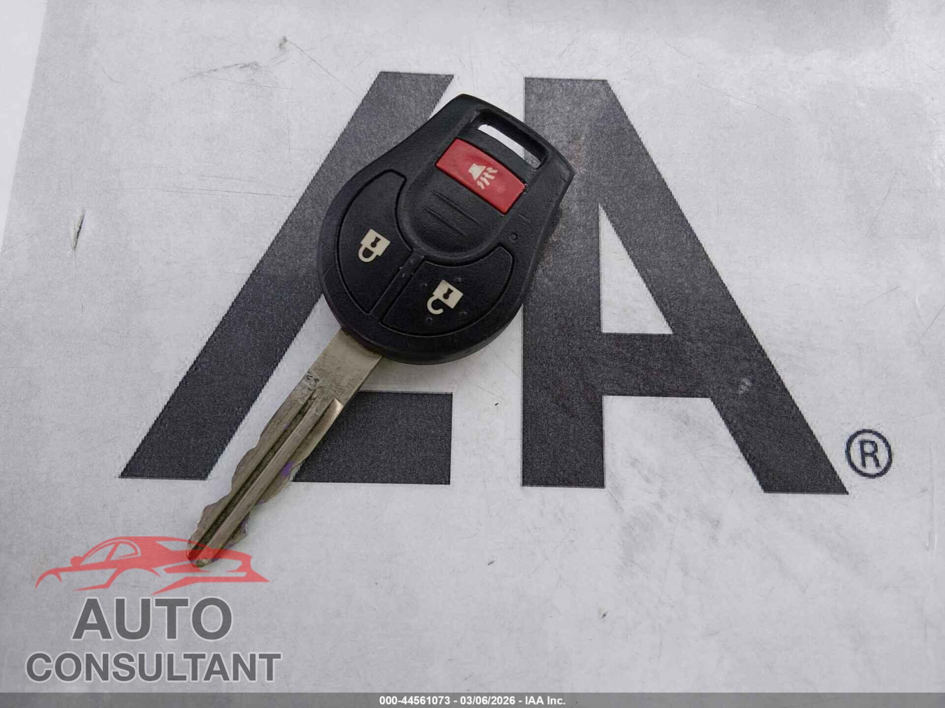 NISSAN VERSA NOTE 2015 - 3N1CE2CPXFL355002