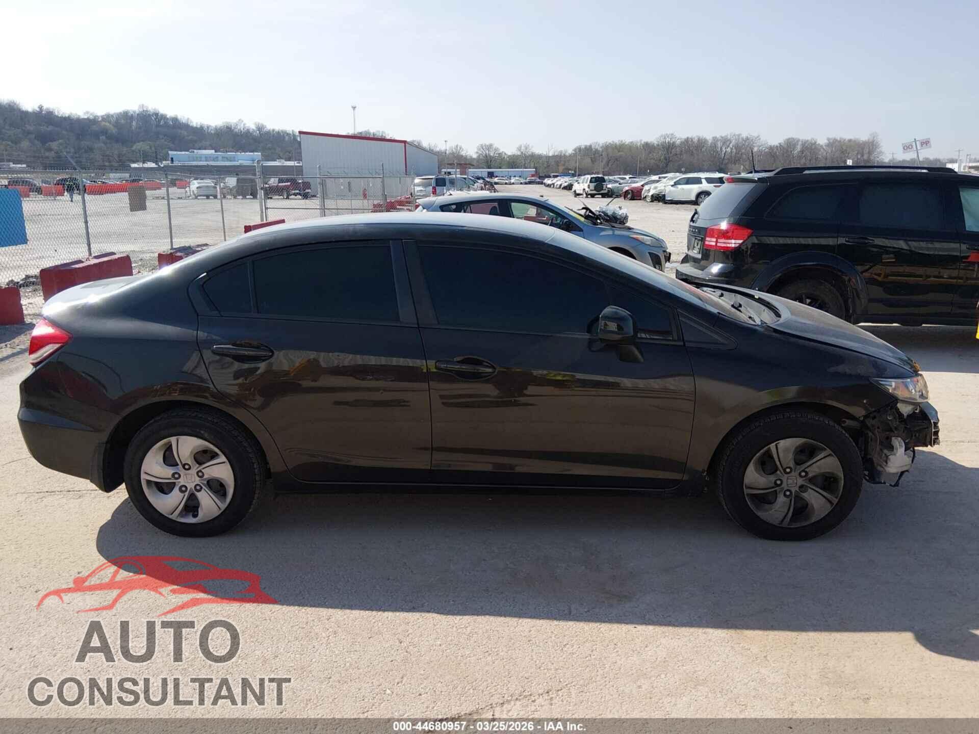 HONDA CIVIC 2013 - 2HGFB2F56DH567447