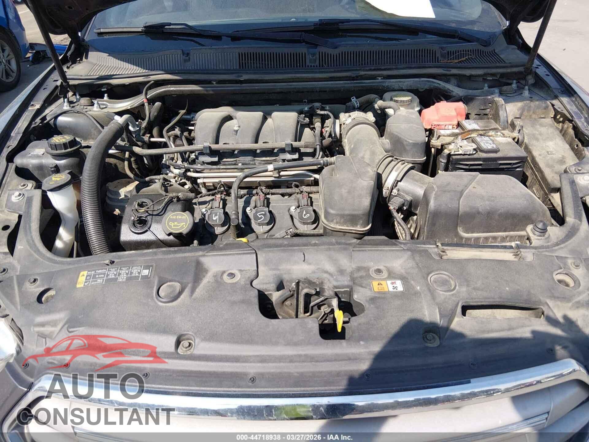FORD TAURUS 2015 - 1FAHP2E83FG161067