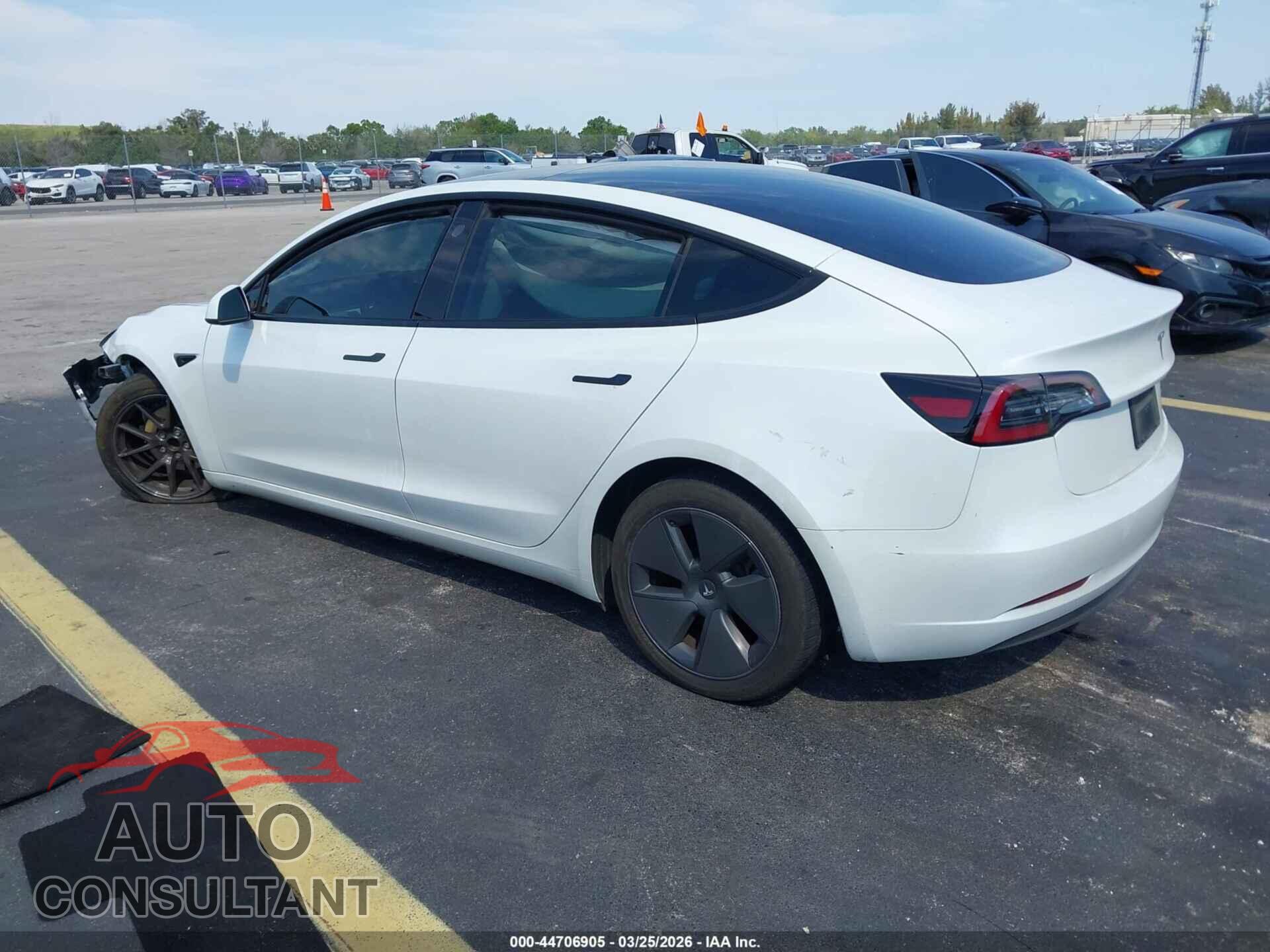 TESLA MODEL 3 2023 - 5YJ3E1EA3PF547555