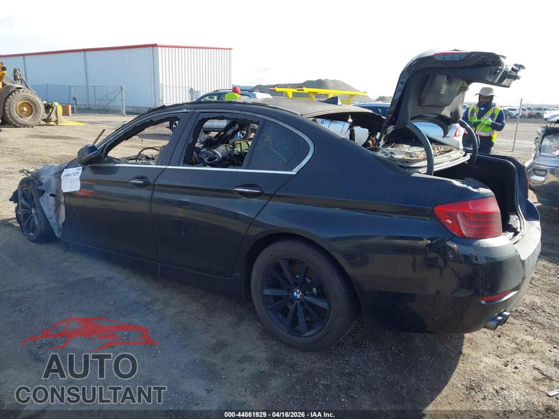 BMW 528I 2015 - WBA5A7C55FD628797