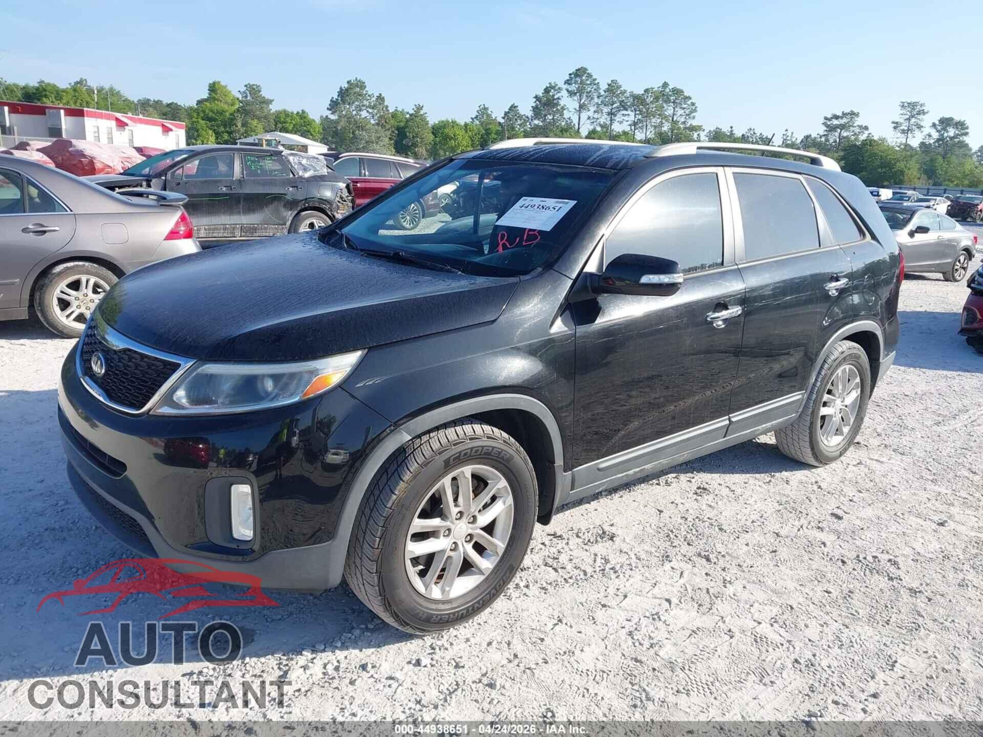 KIA SORENTO 2015 - 5XYKT4A67FG635357