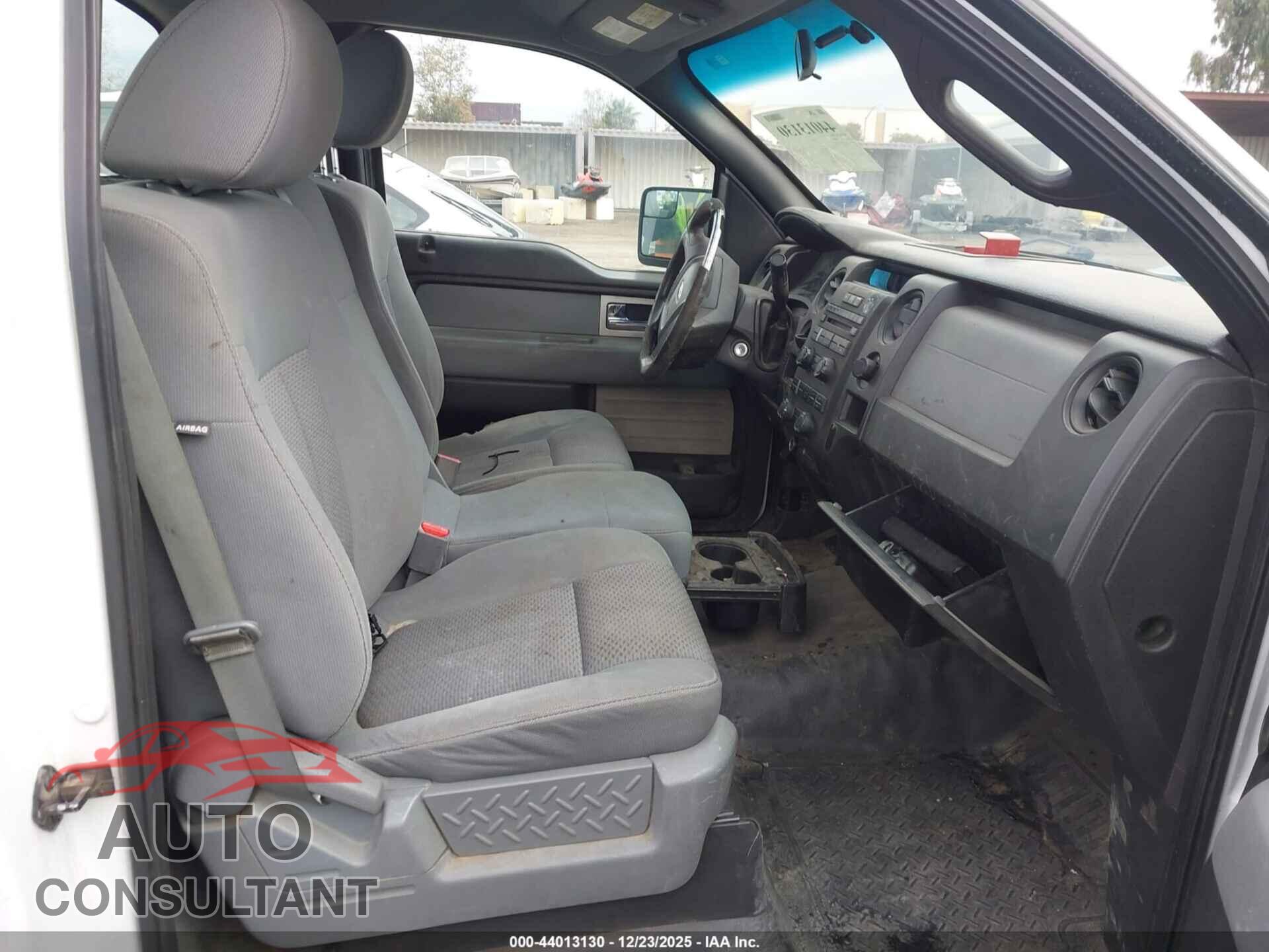 FORD F-150 2011 - 1FTNF1CF2BKD65376