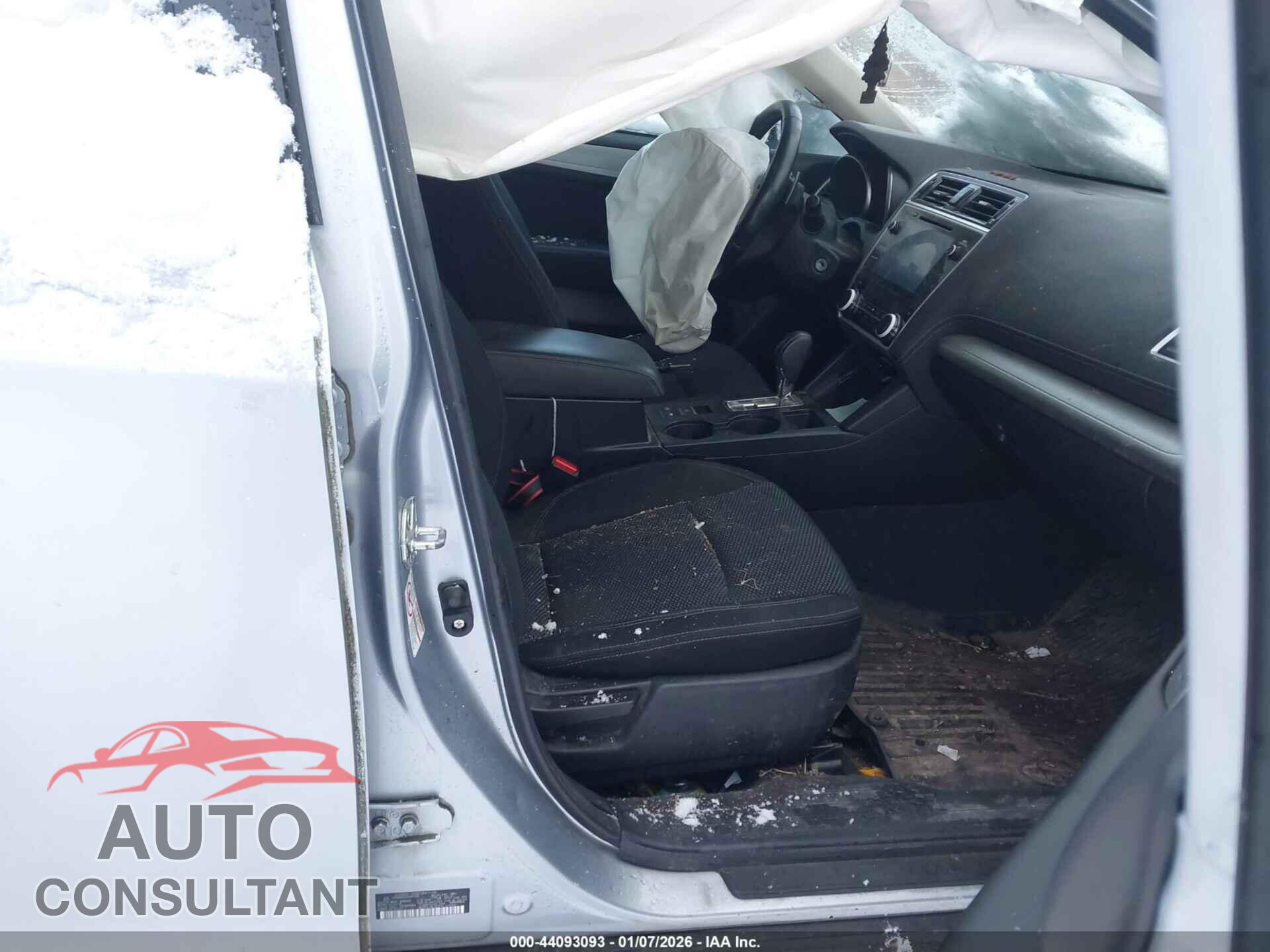 SUBARU OUTBACK 2018 - 4S4BSACCXJ3301708