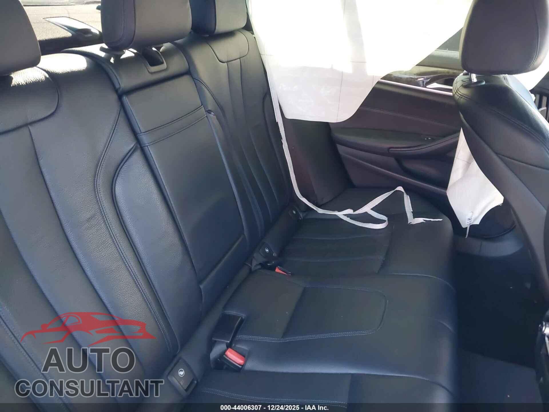 BMW 540I 2017 - WBAJE7C32HG888139