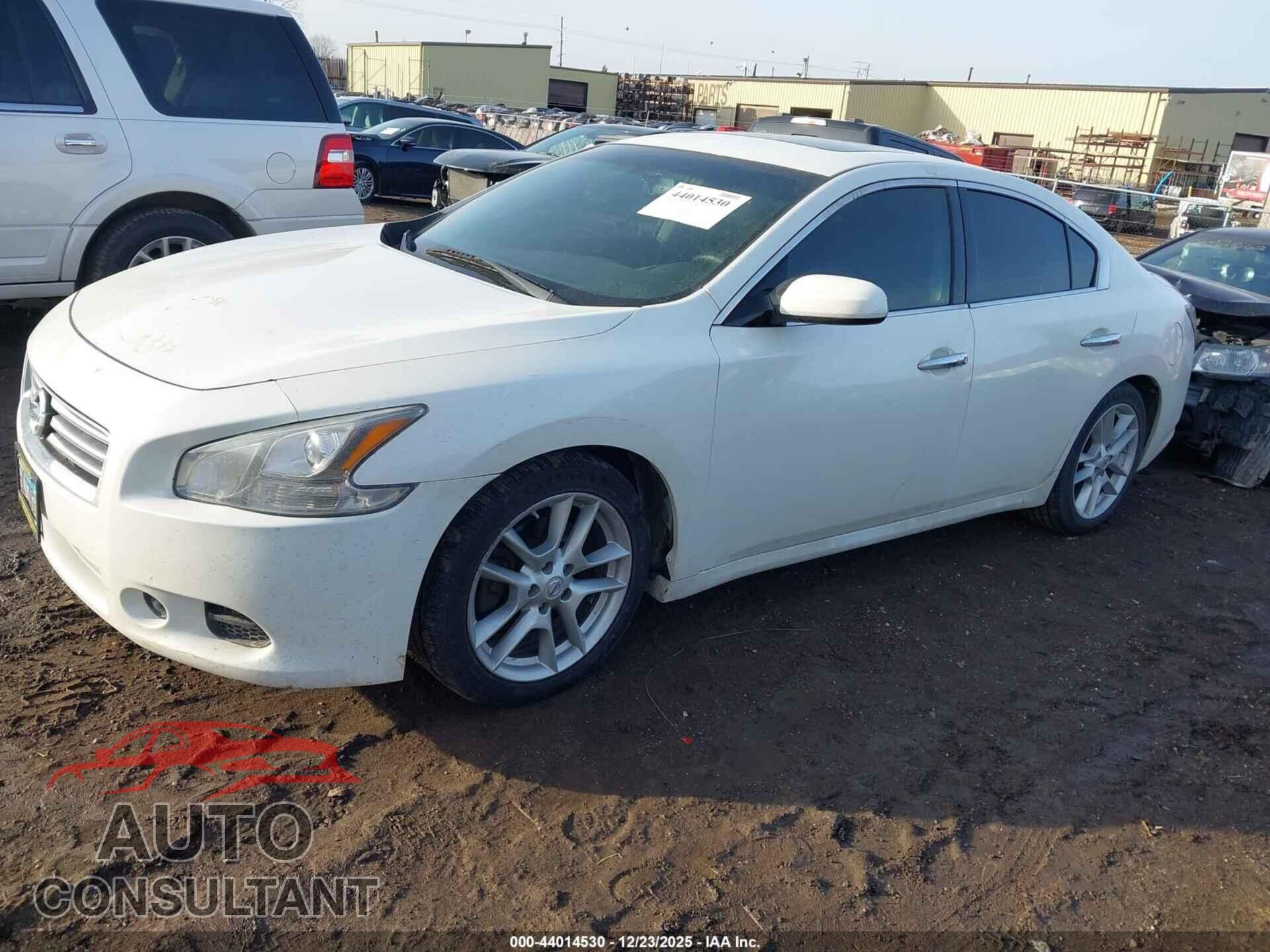 NISSAN MAXIMA 2013 - 1N4AA5AP8DC806141