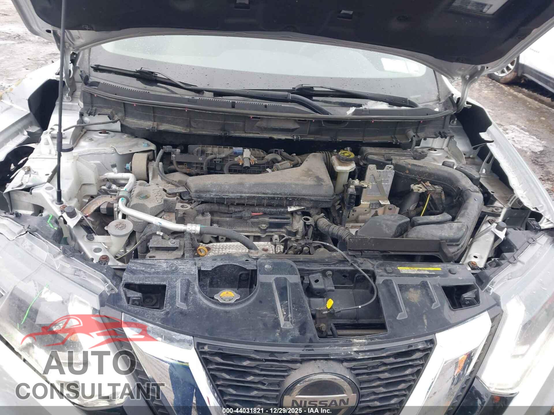 NISSAN ROGUE 2020 - KNMAT2MV4LP517505