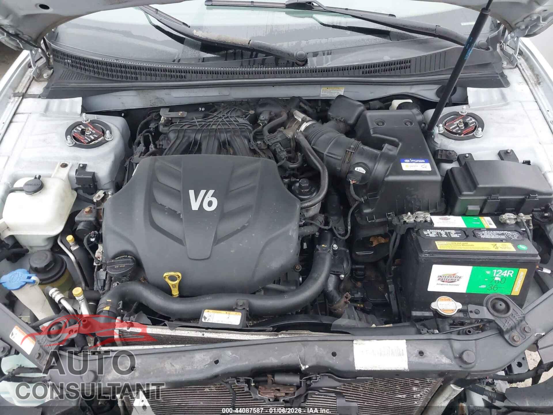 HYUNDAI AZERA 2011 - KMHFC4DFXBA559801