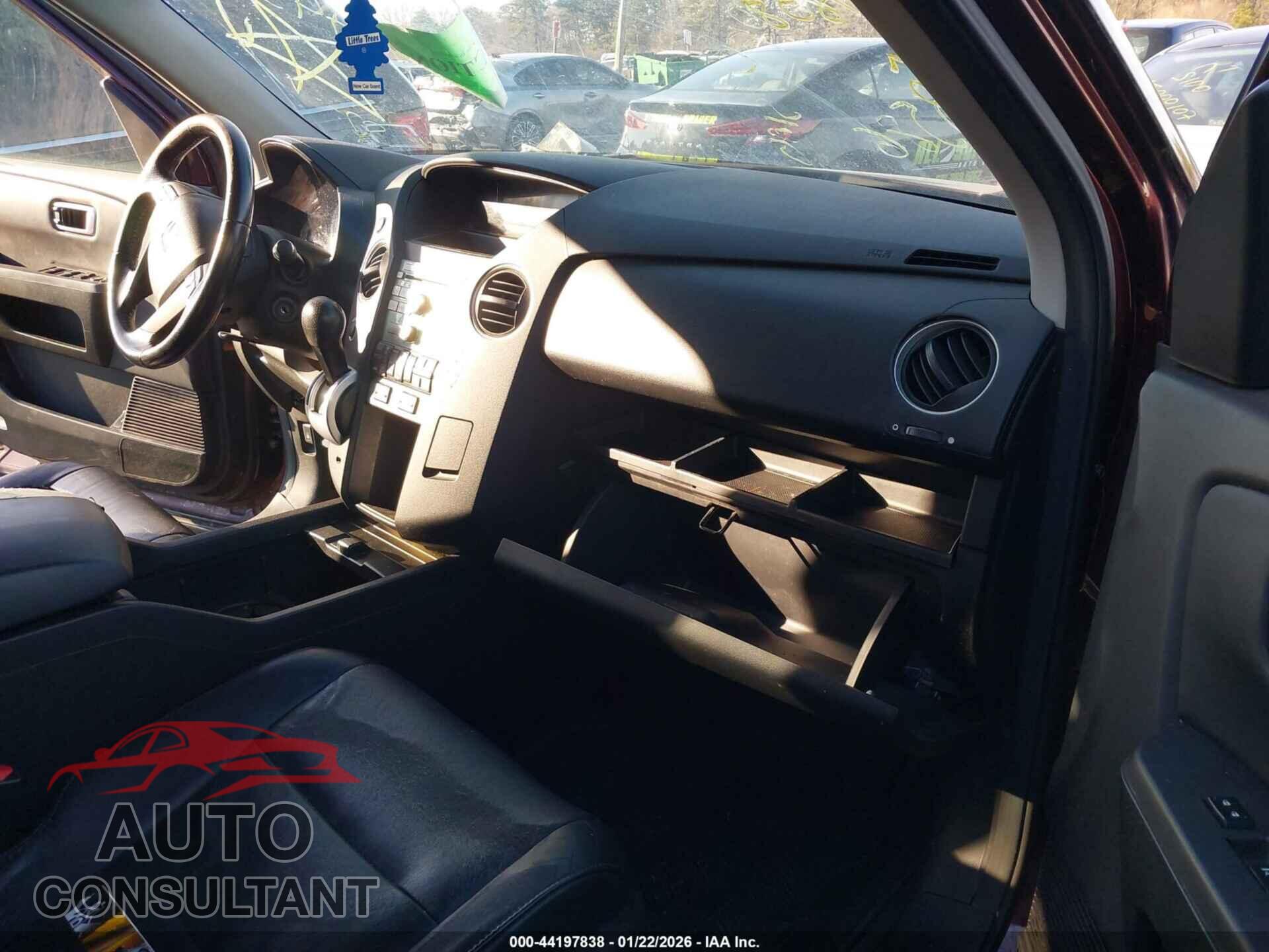 HONDA PILOT 2010 - 5FNYF4H56AB036254