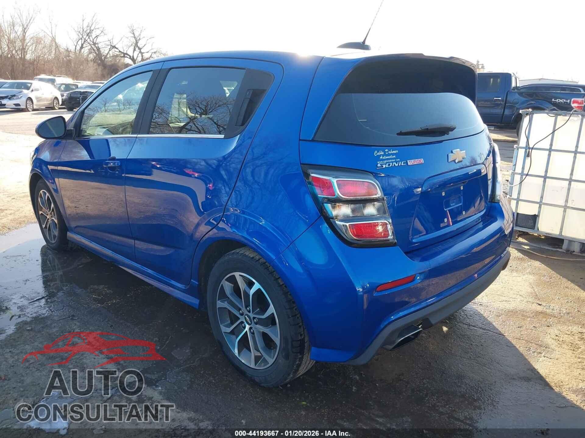 CHEVROLET SONIC 2017 - 1G1JD6SB4H4115580