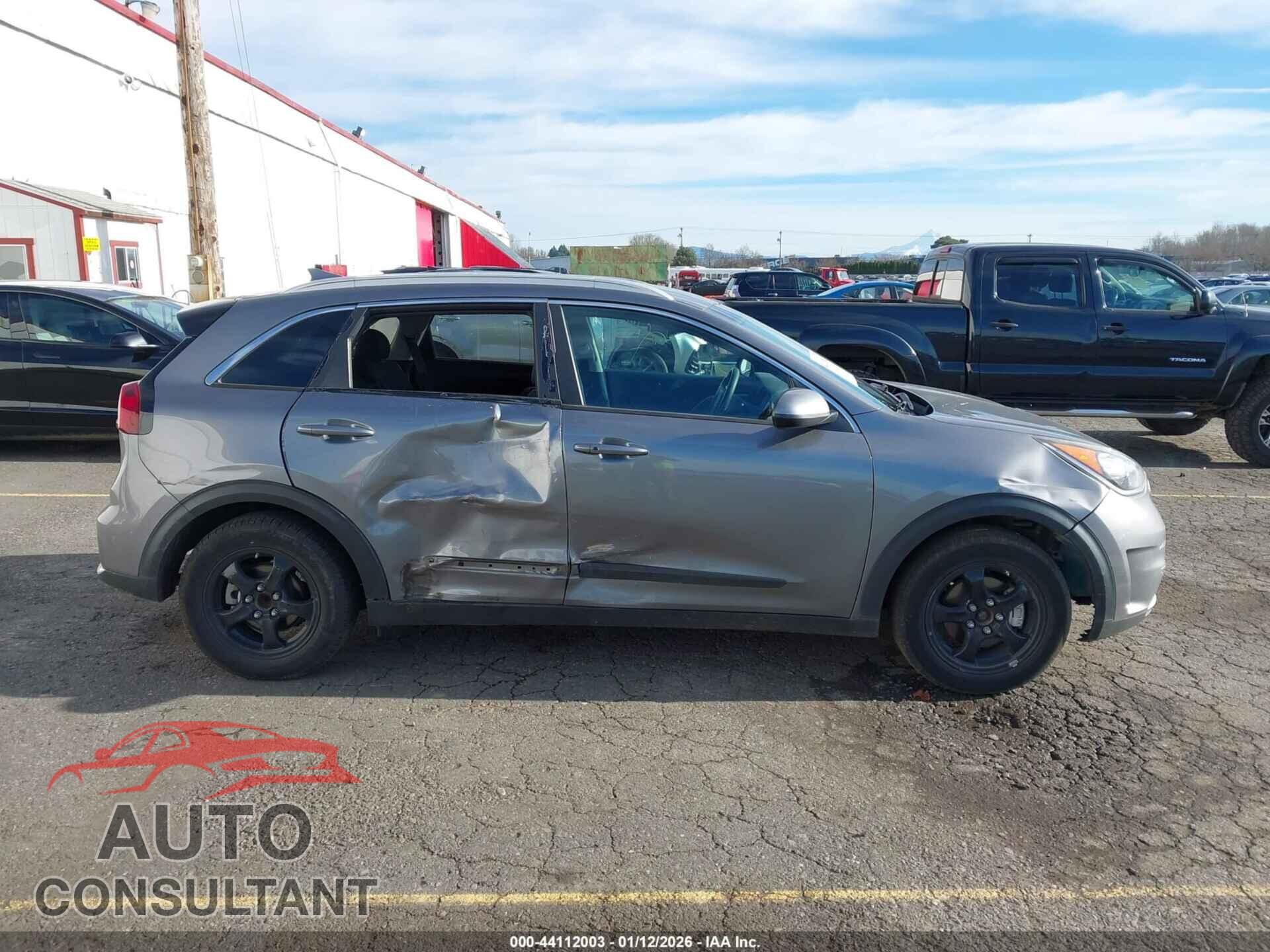 KIA NIRO 2018 - KNDCB3LC7J5201171