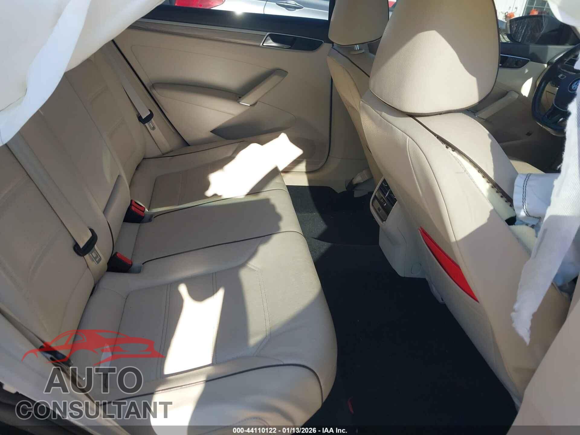 VOLKSWAGEN PASSAT 2018 - 1VWBA7A36JC010844