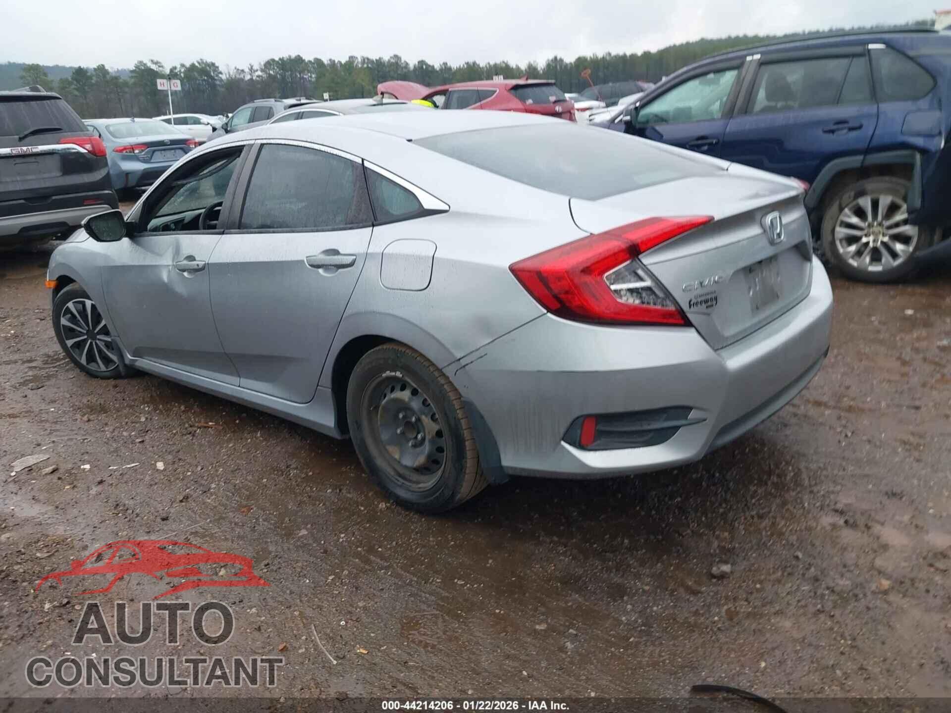 HONDA CIVIC 2018 - 19XFC2F52JE029993