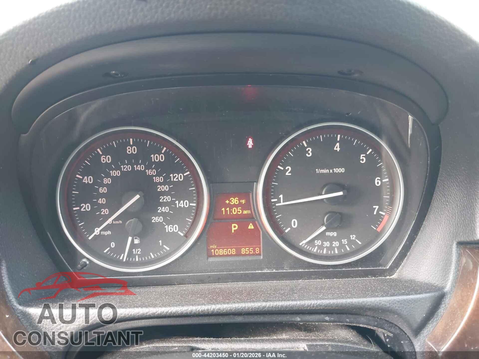 BMW 328I 2011 - WBAPH5G56BNM75046