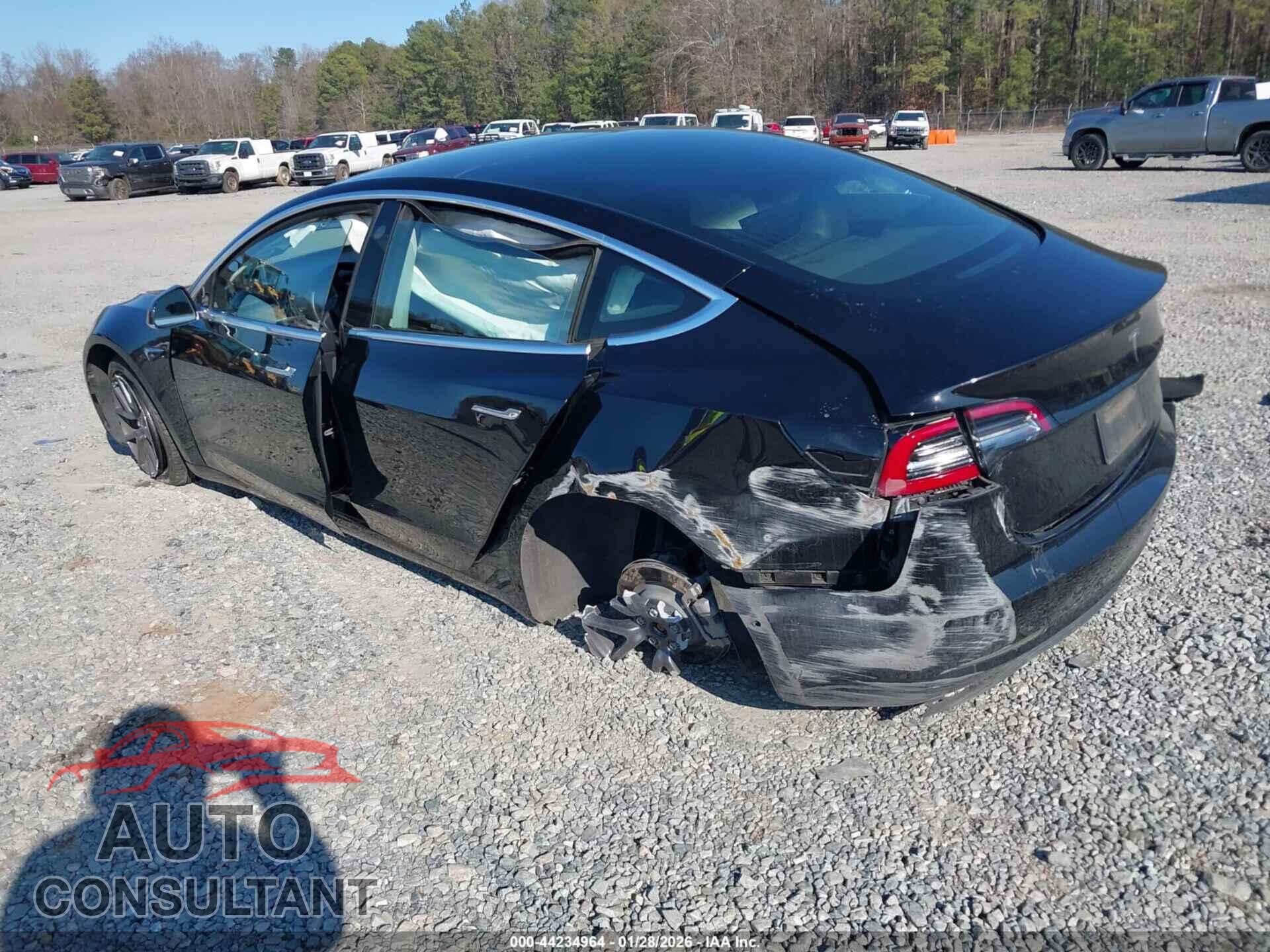 TESLA MODEL 3 2019 - 5YJ3E1EB4KF364652