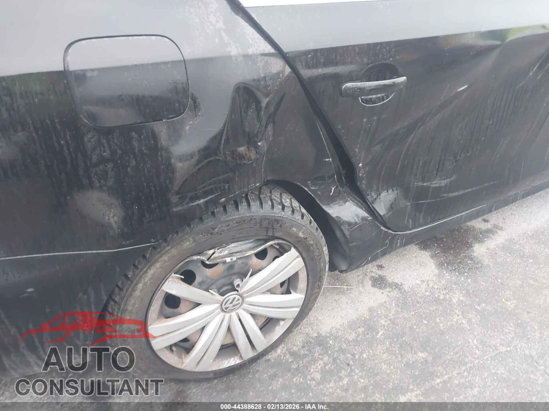 VOLKSWAGEN JETTA 2017 - 3VW2B7AJ4HM391758