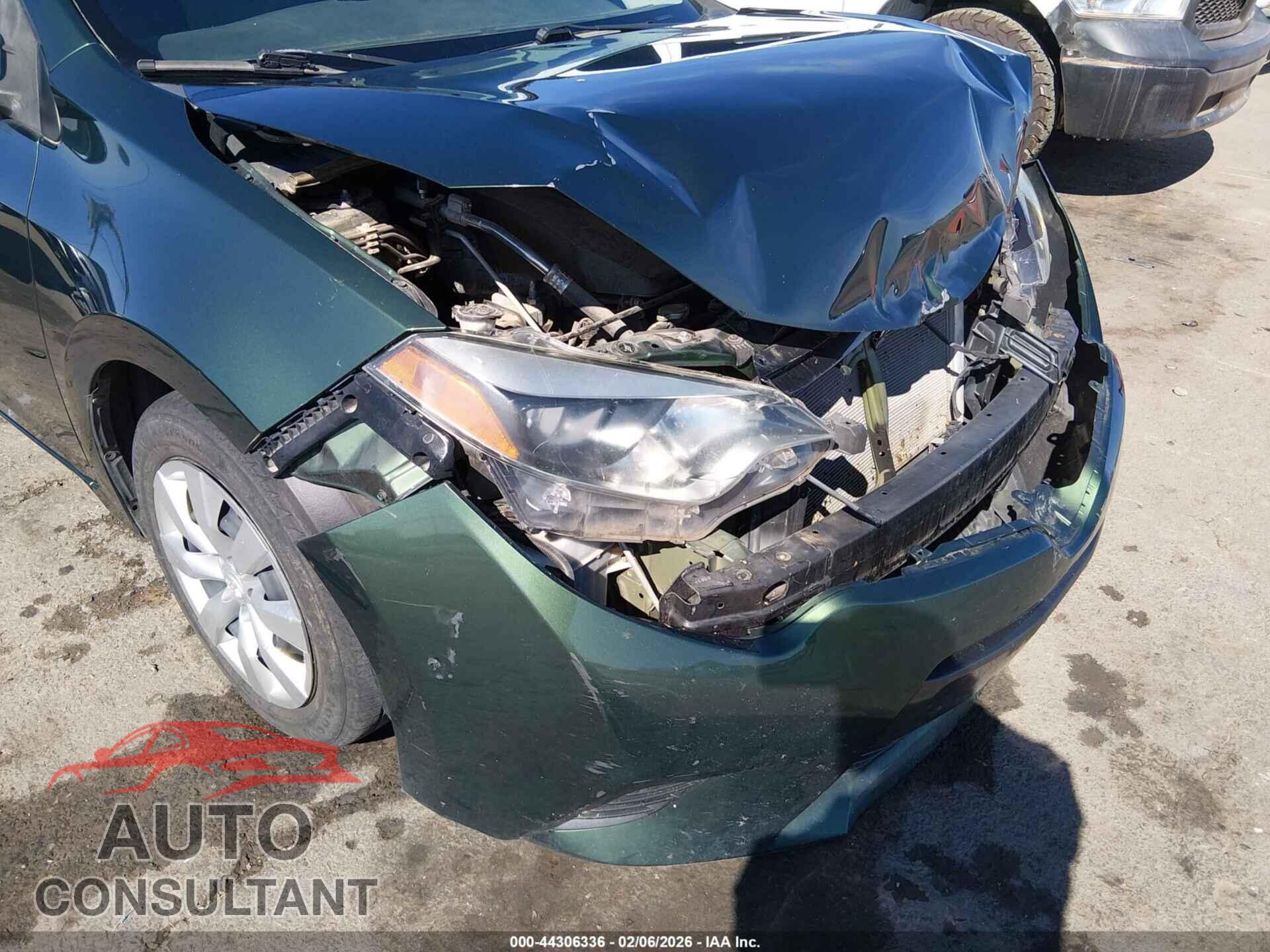TOYOTA COROLLA 2015 - 5YFBURHE7FP272139