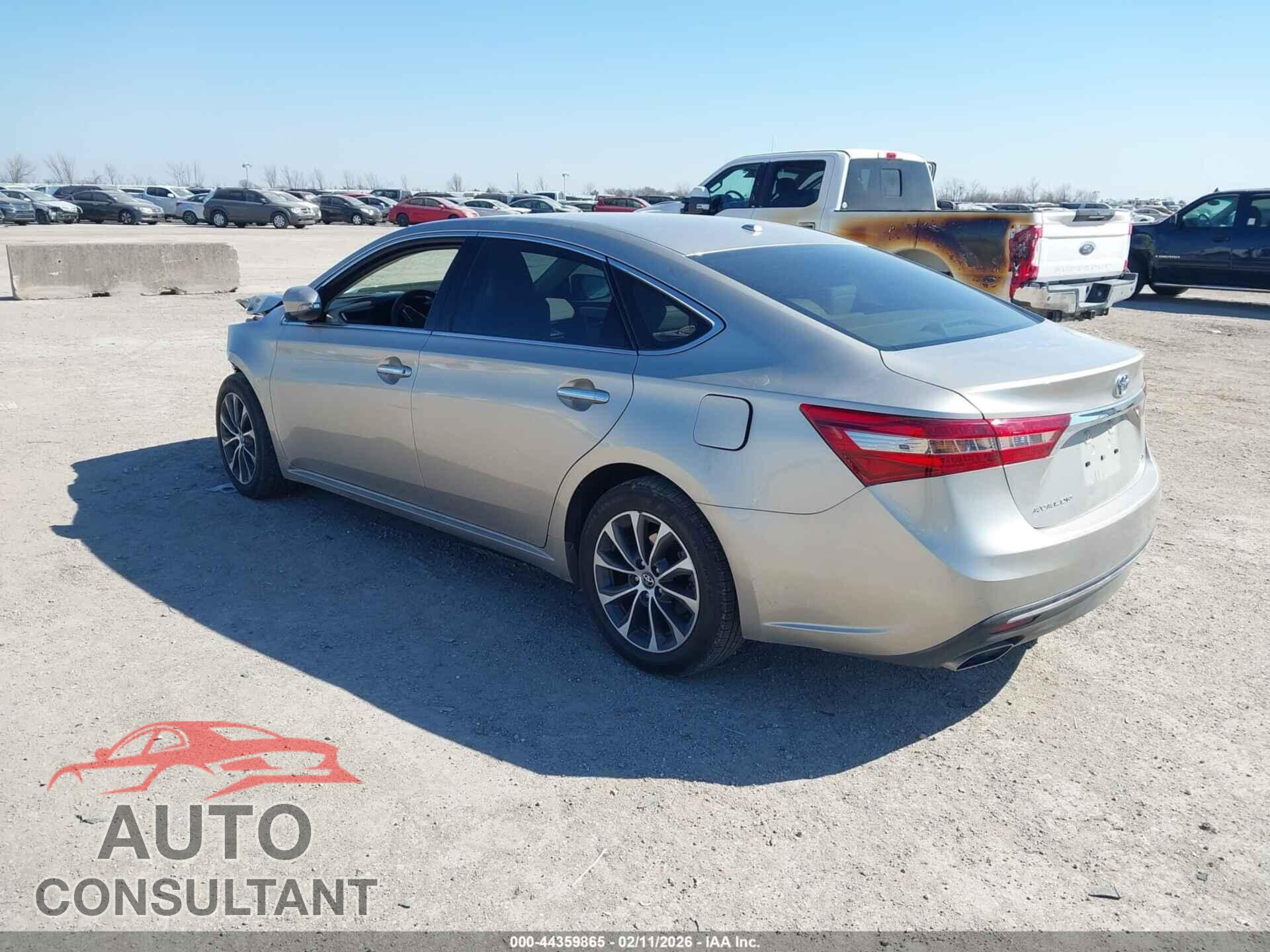 TOYOTA AVALON 2018 - 4T1BK1EB7JU275339