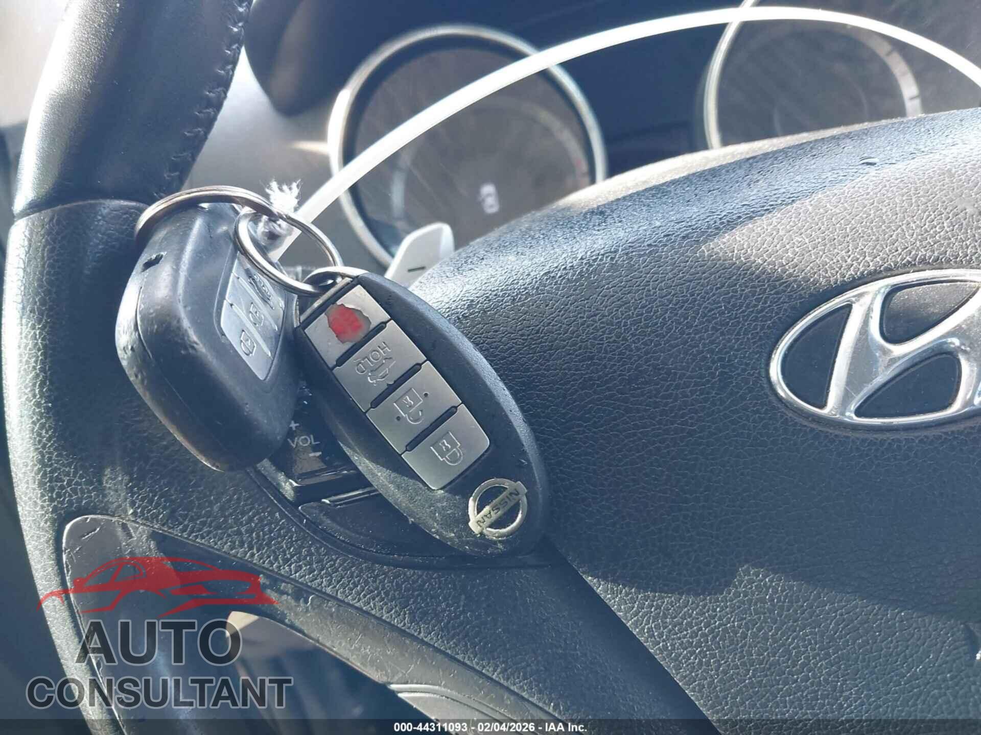 HYUNDAI SONATA 2011 - 5NPEC4AC8BH066346