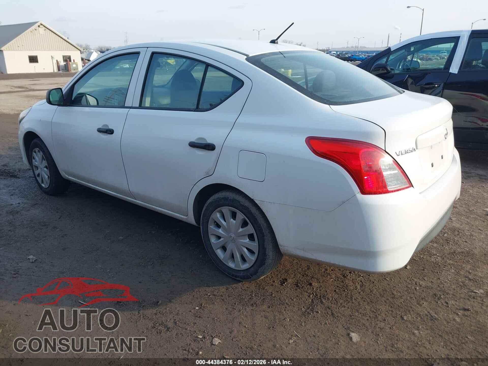 NISSAN VERSA 2015 - 3N1CN7AP7FL814003