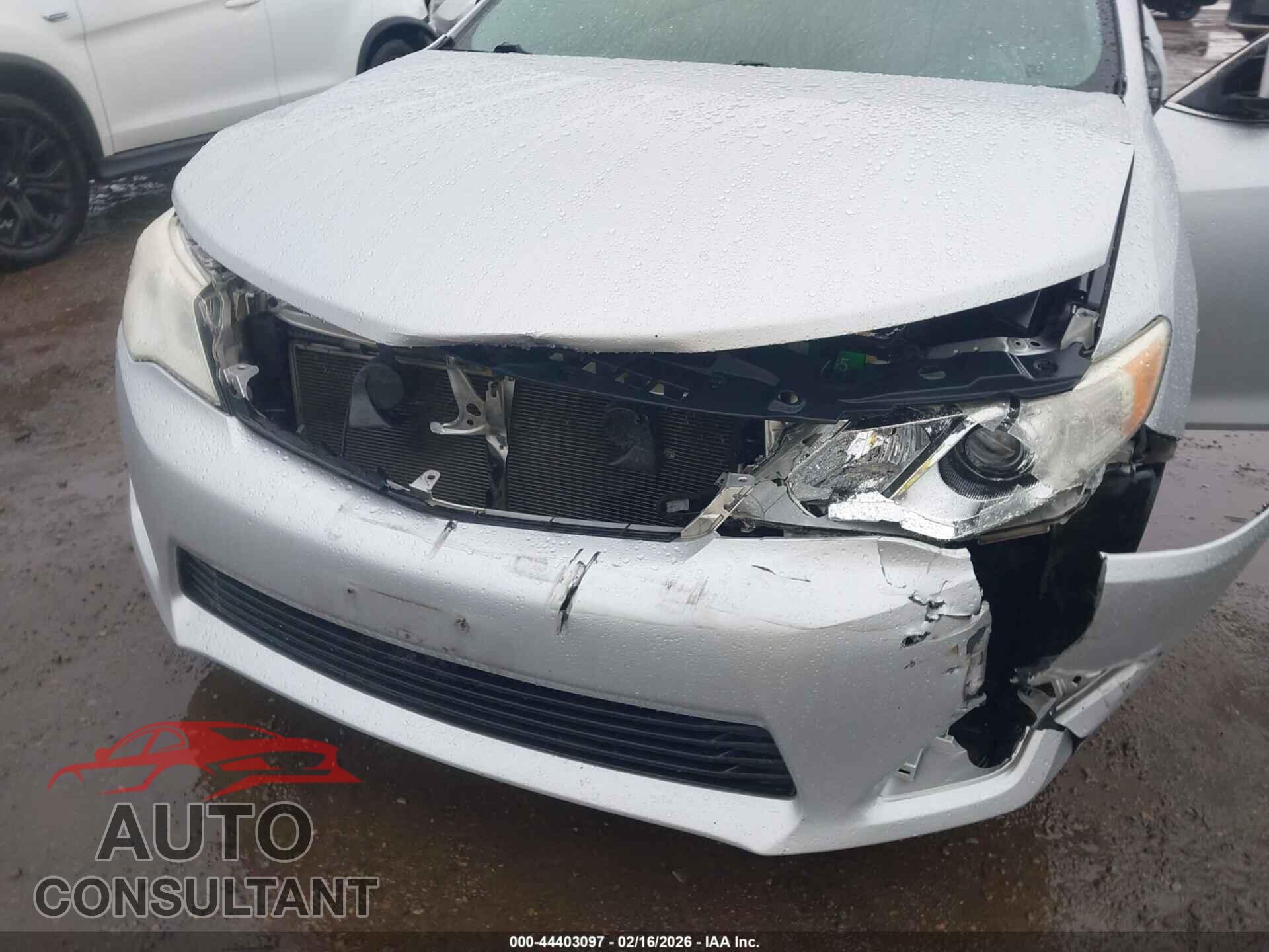 TOYOTA CAMRY 2014 - 4T4BF1FK2ER444004