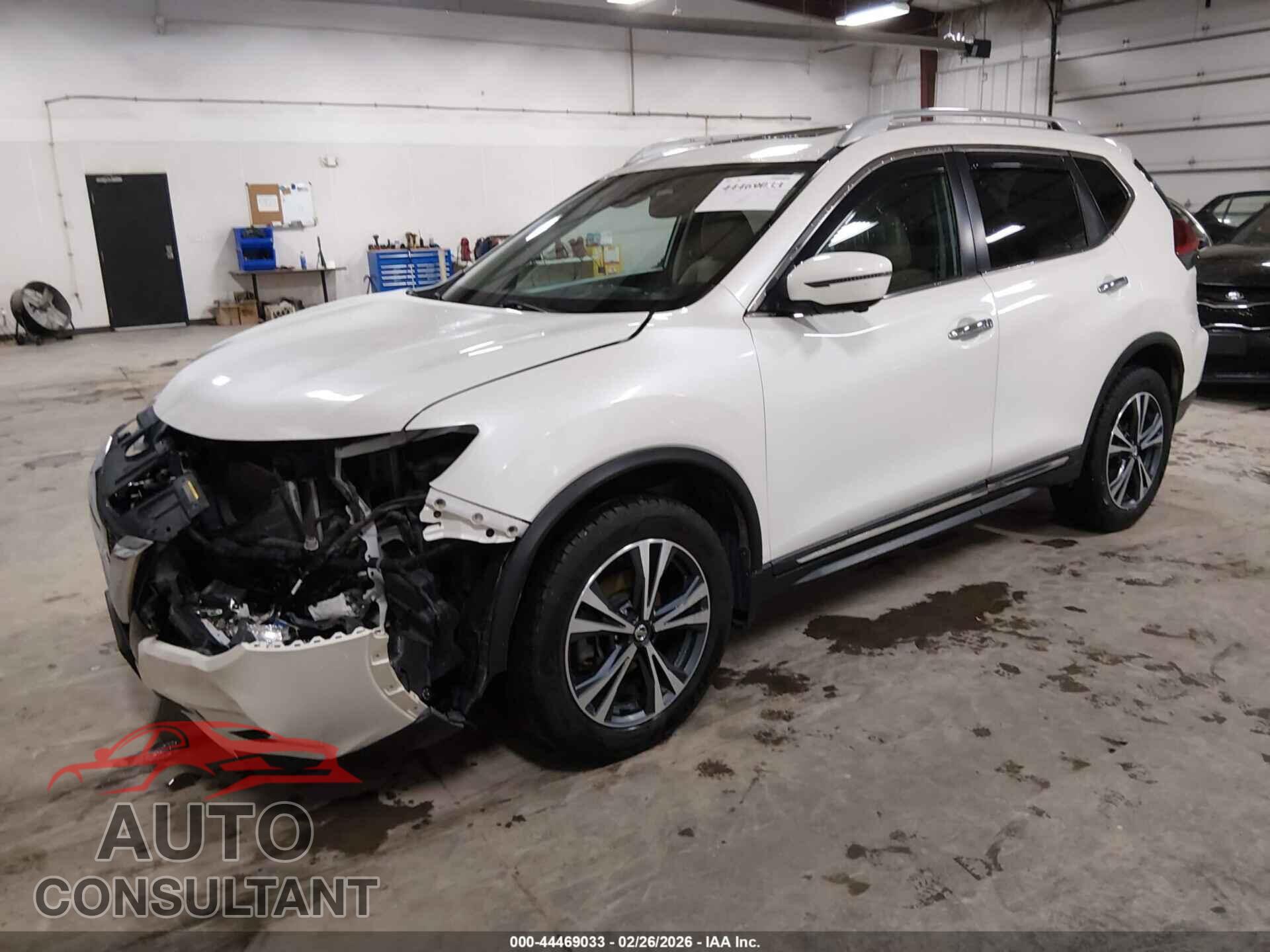 NISSAN ROGUE 2017 - 5N1AT2MV2HC744928