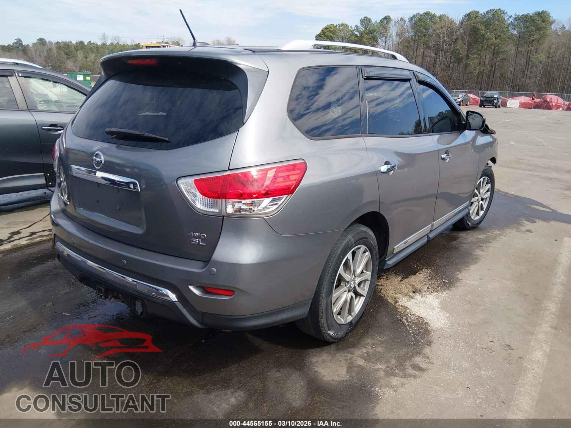 NISSAN PATHFINDER 2015 - 5N1AR2MM6FC650859