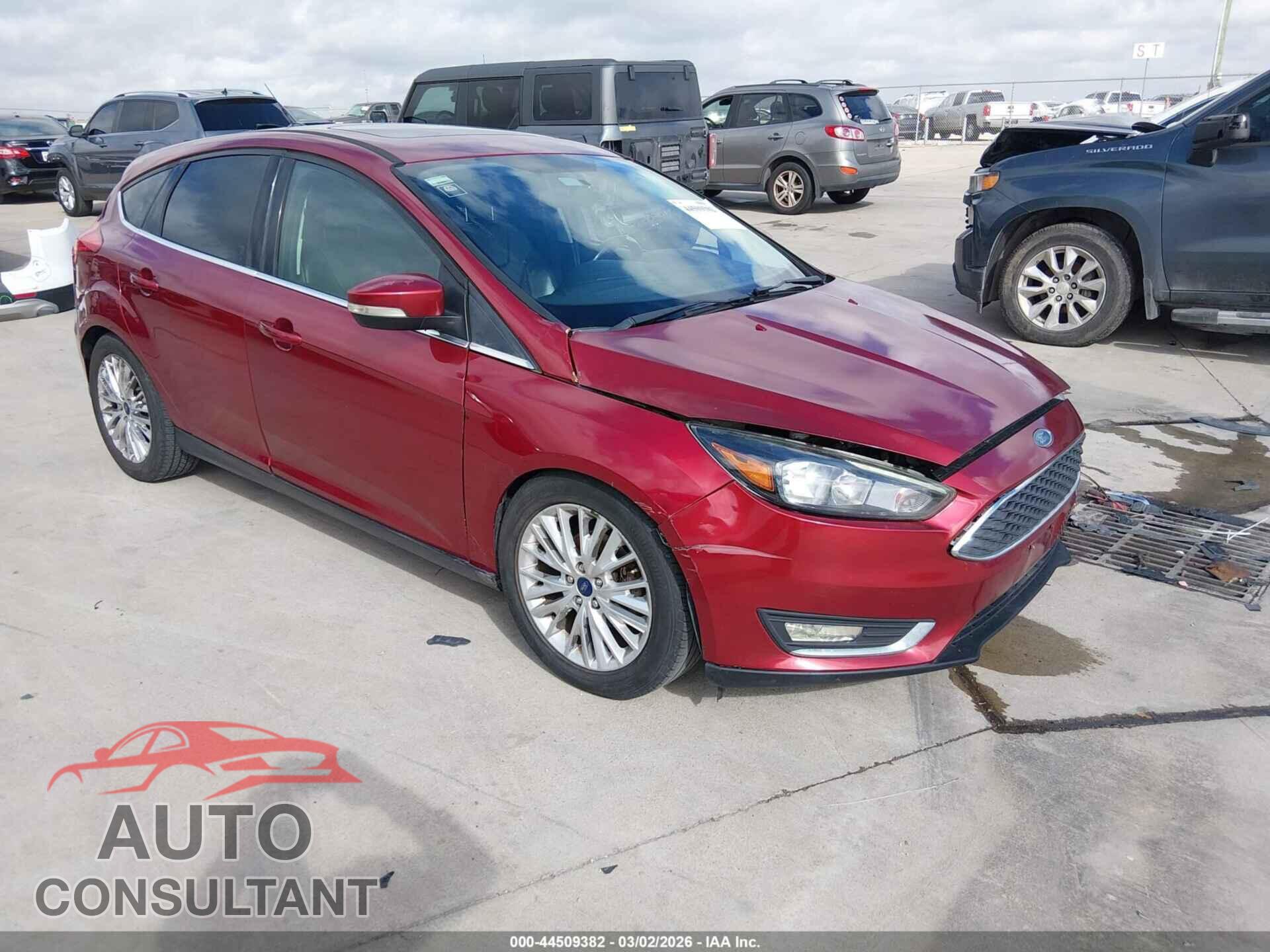 FORD FOCUS 2015 - 1FADP3N20FL268858