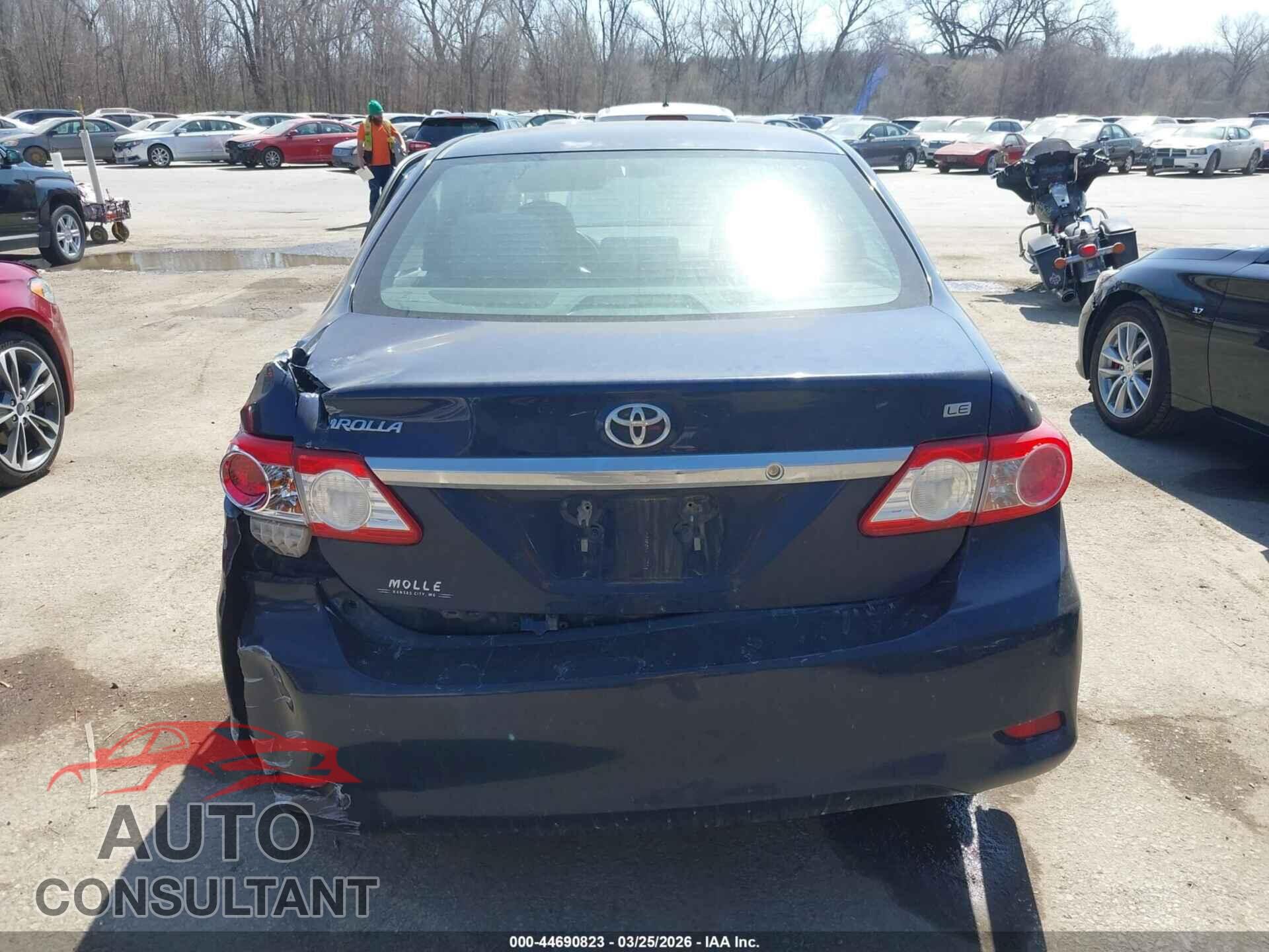 TOYOTA COROLLA 2011 - 2T1BU4EE4BC540923
