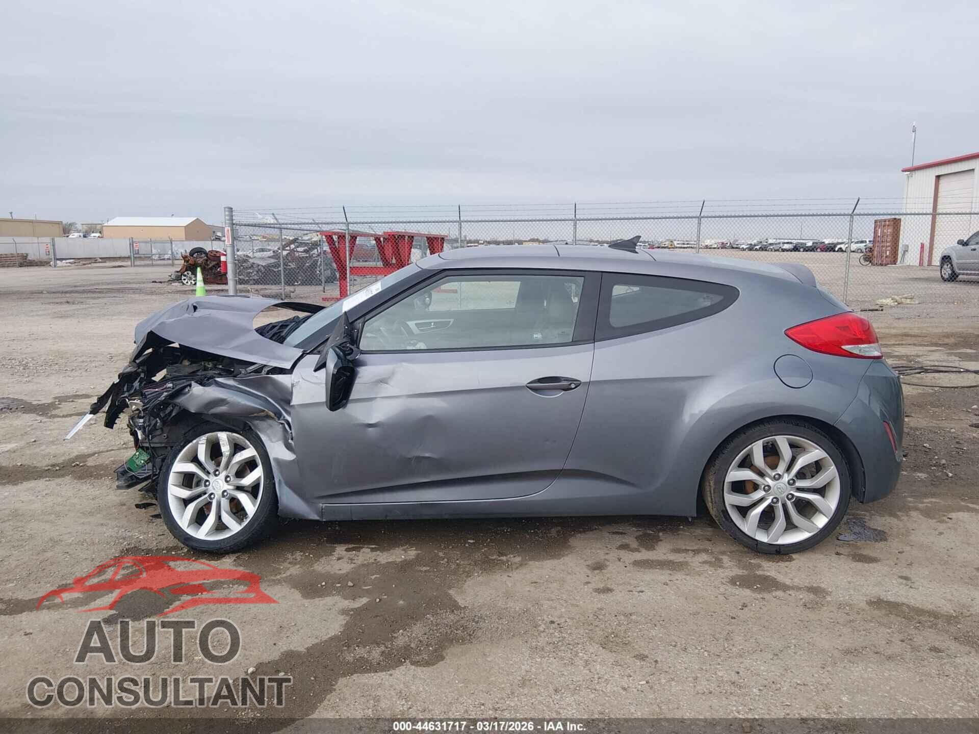 HYUNDAI VELOSTER 2013 - KMHTC6ADXDU131911