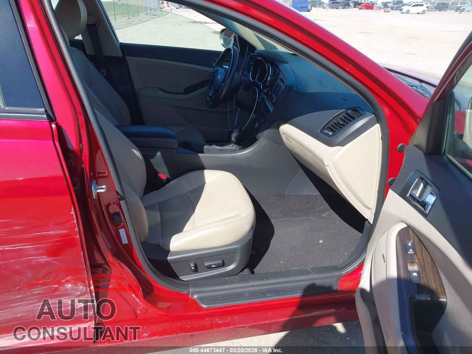 KIA OPTIMA 2012 - 5XXGN4A6XCG042317