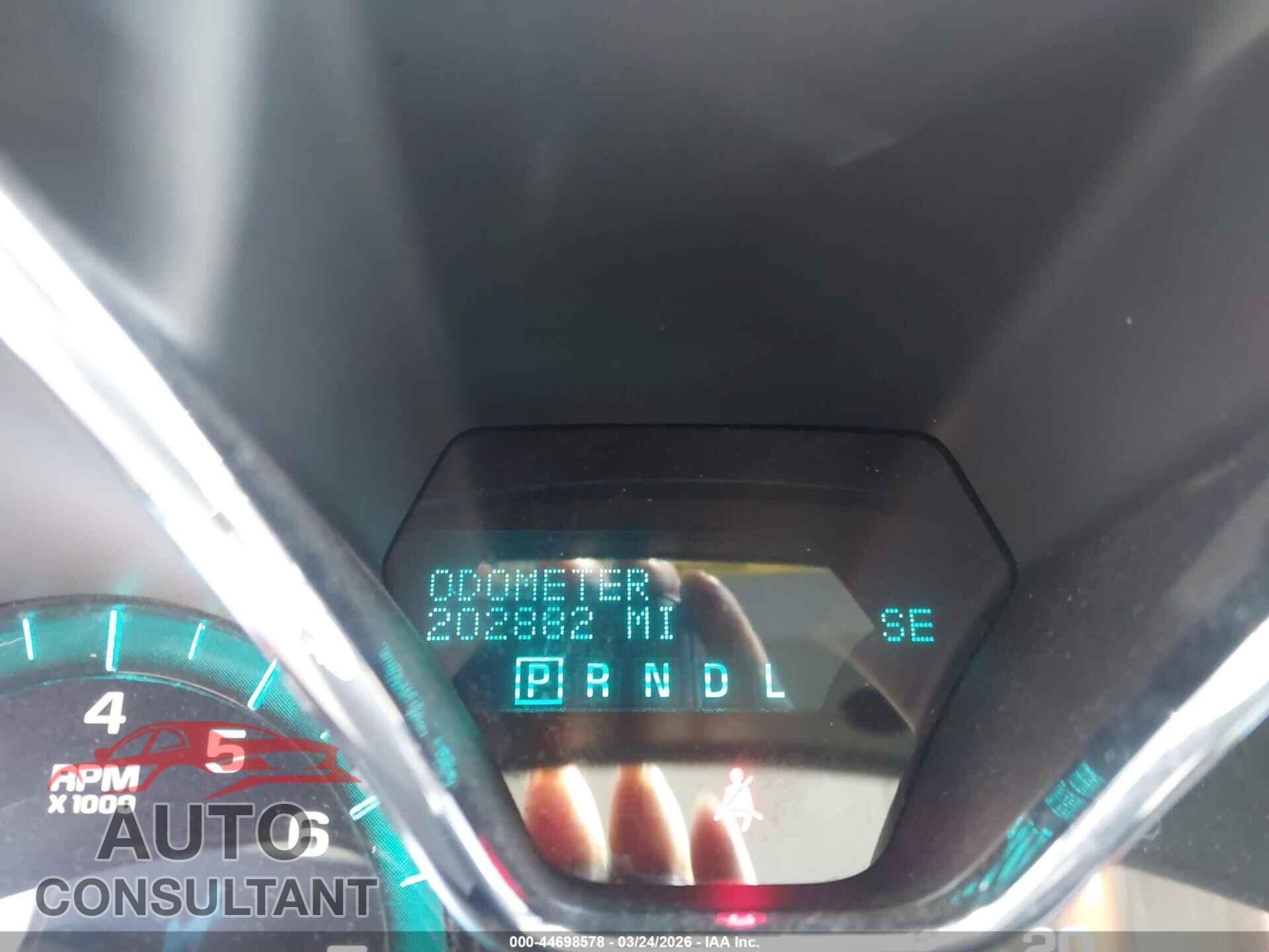 CHEVROLET TRAVERSE 2014 - 1GNKRFED2EJ170480