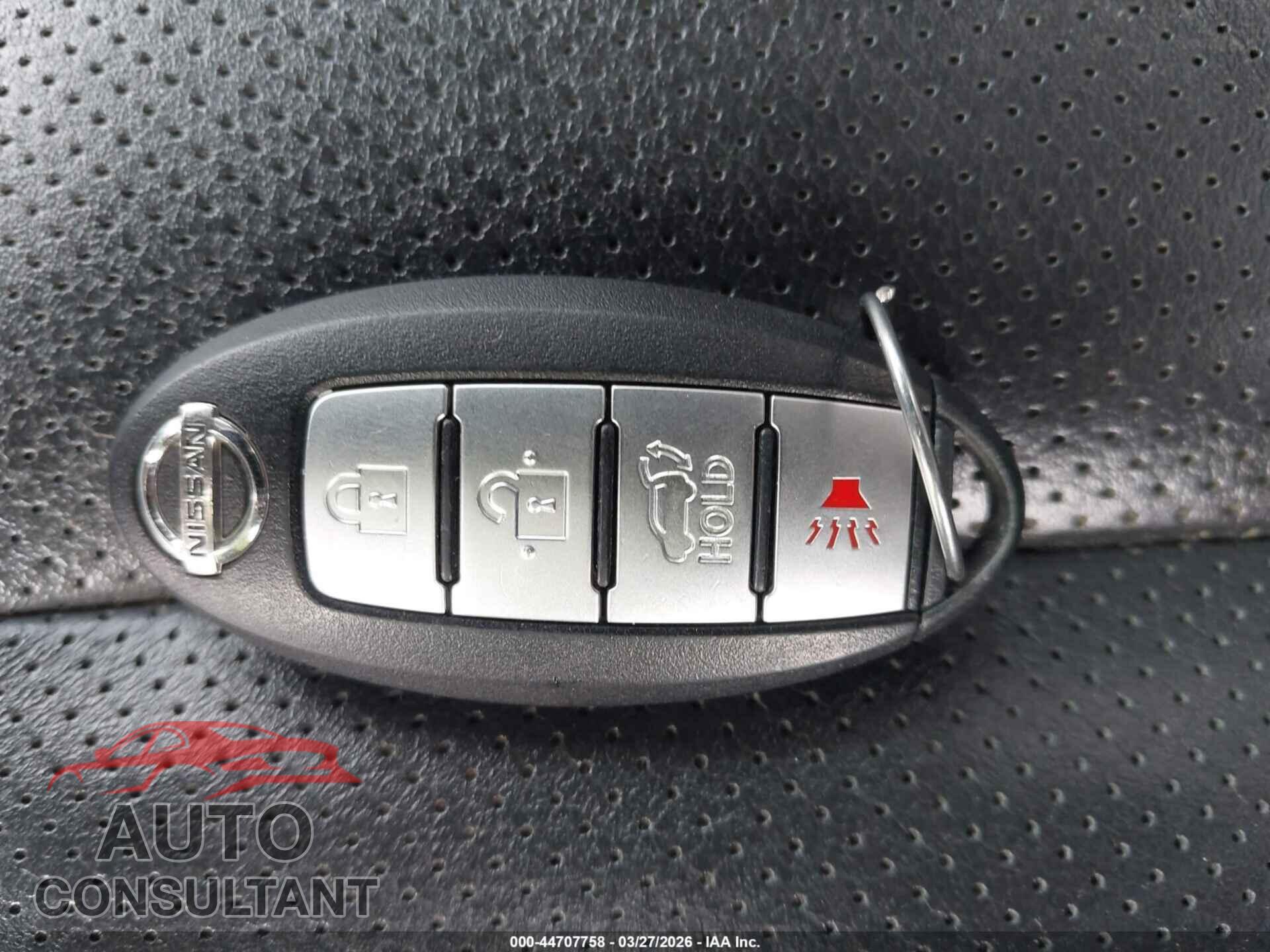 NISSAN ROGUE 2014 - 5N1AT2MV4EC814604