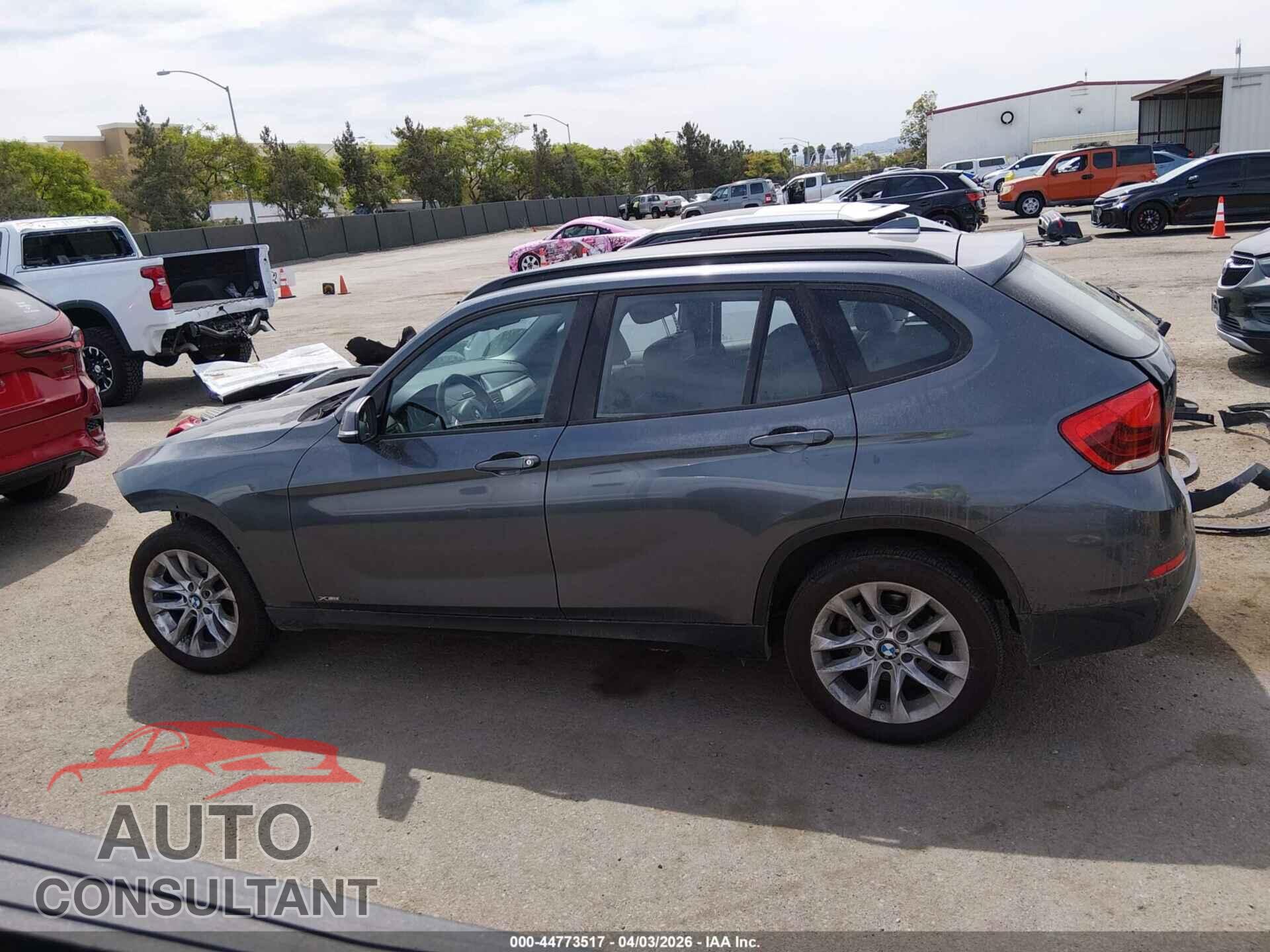 BMW X1 2015 - WBAVL1C50FVY25801
