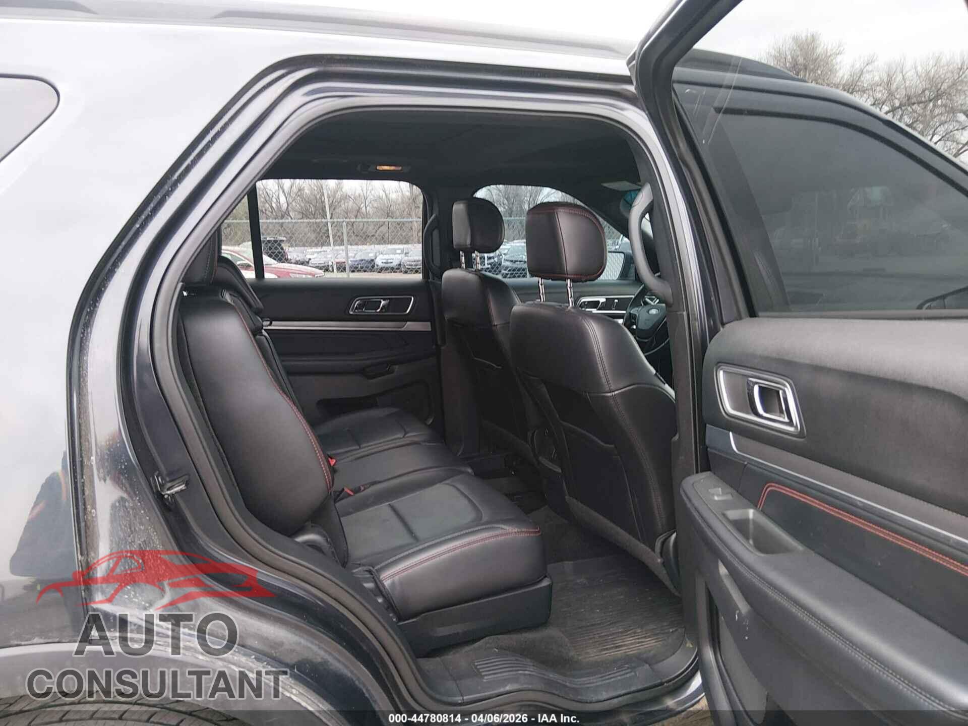 FORD EXPLORER 2017 - 1FM5K8GT7HGB92417