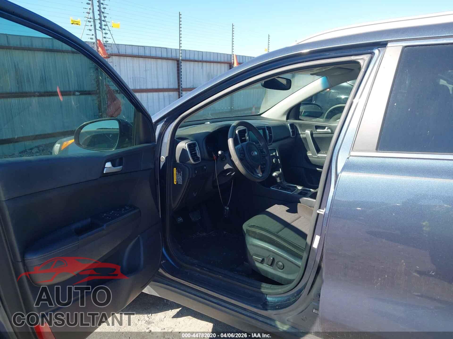 KIA SPORTAGE 2017 - KNDPMCAC6H7195926