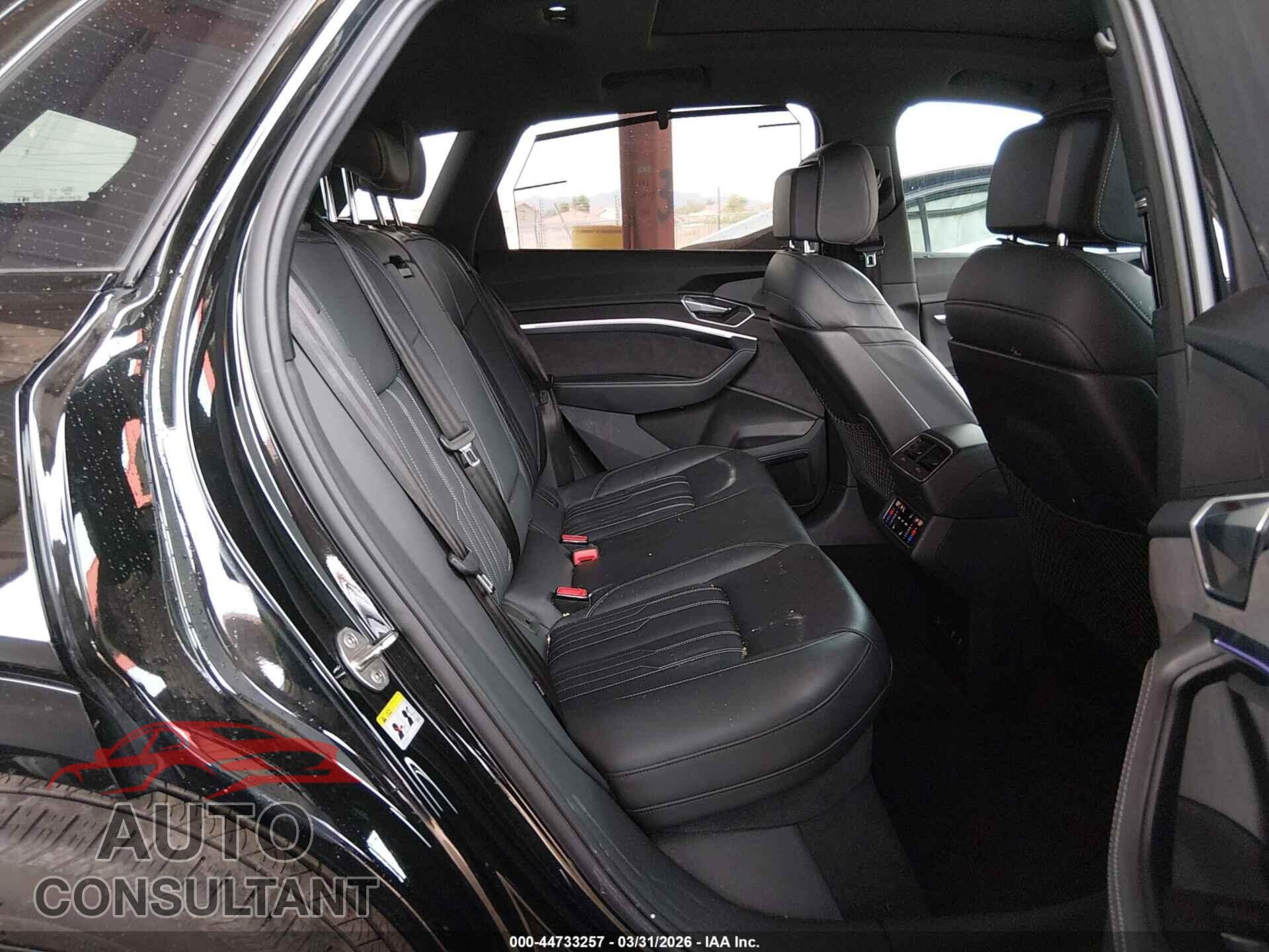 AUDI E-TRON 2022 - WA1VABGE7NB038749