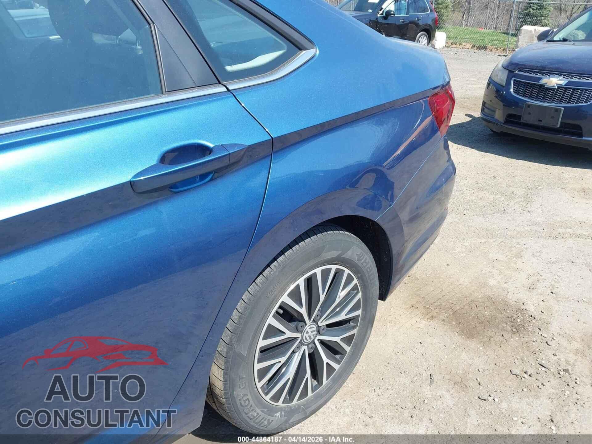 VOLKSWAGEN JETTA 2019 - 3VWE57BU1KM089509